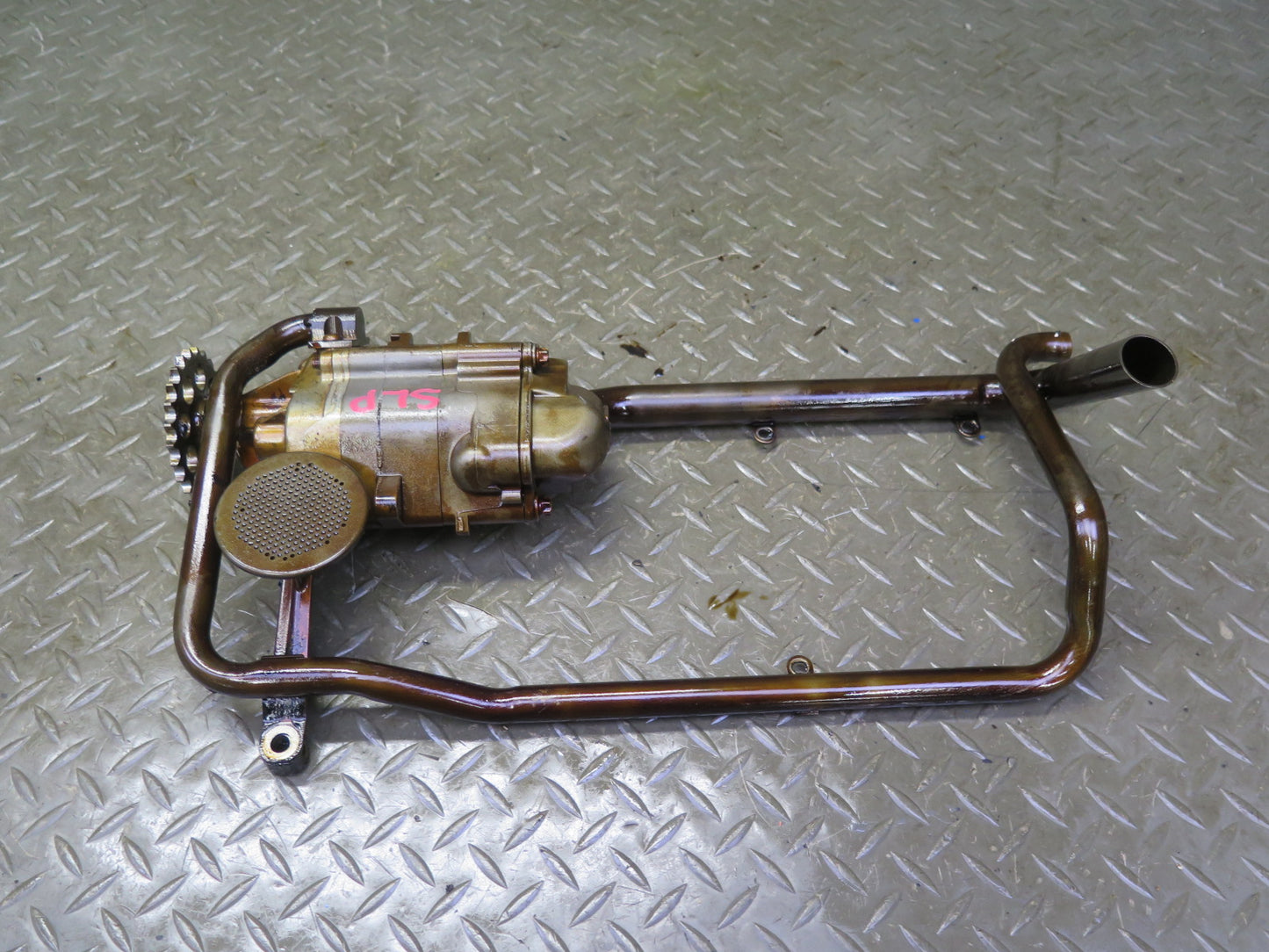03-06 Mercedes R230 SL500 M113.963 Engine Motor Oil Pump w Pickup Hose 130K OEM