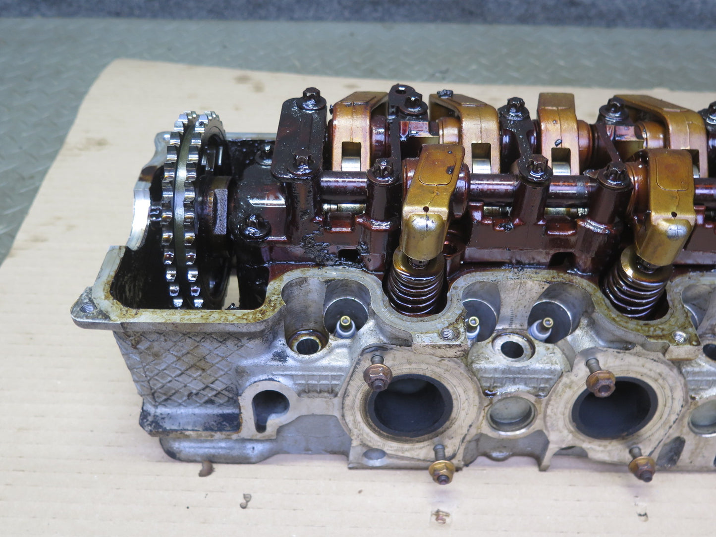 03-06 Mercedes R230 SL500 M113.963 Engine Left Cylinder Head 130K Miles OEM