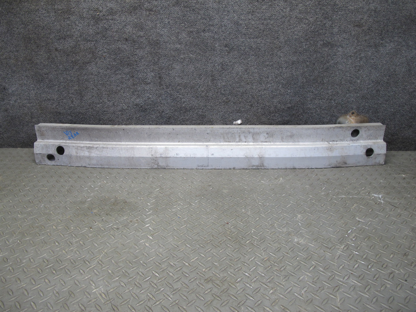 01-05 Lexus JCE10L IS300 Sedan Rear Bumper Impact Reinforcement Bar w Foam OEM