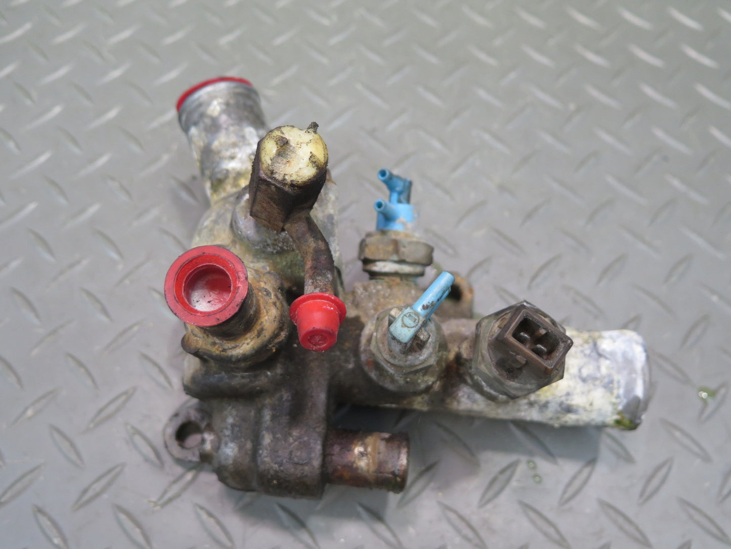 88-89 Toyota MR2 AW15 NA Engine Thermostat Housing w Sensors OEM