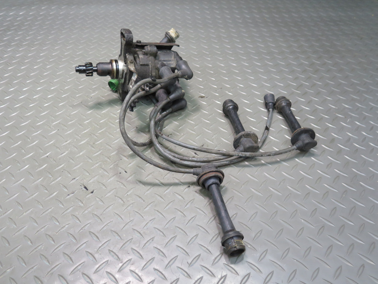 88-89 Toyota MR2 AW15 4AGELC Ignition Distributor w Spark Plug Coil Assembly OEM