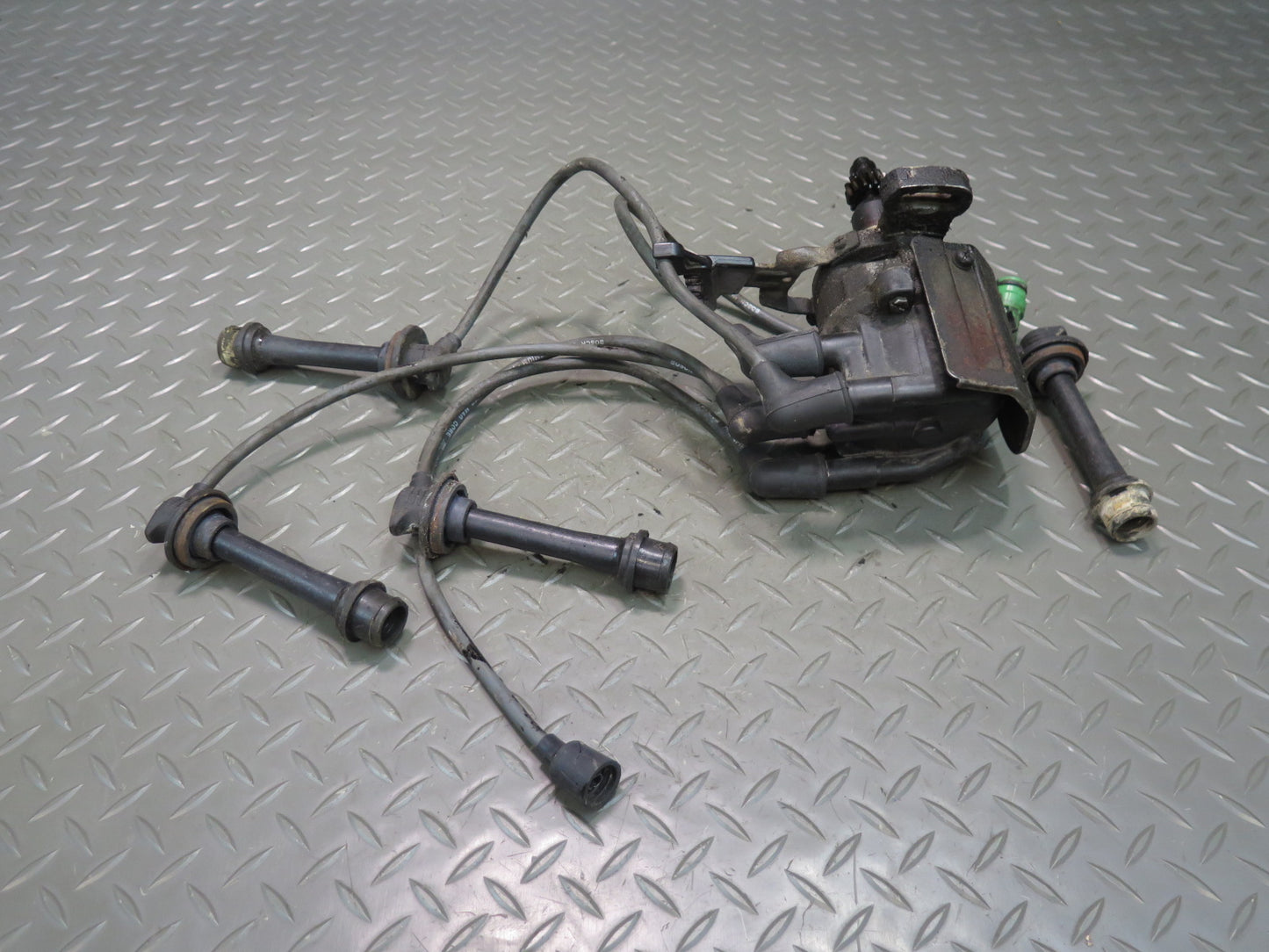 88-89 Toyota MR2 AW15 4AGELC Ignition Distributor w Spark Plug Coil Assembly OEM