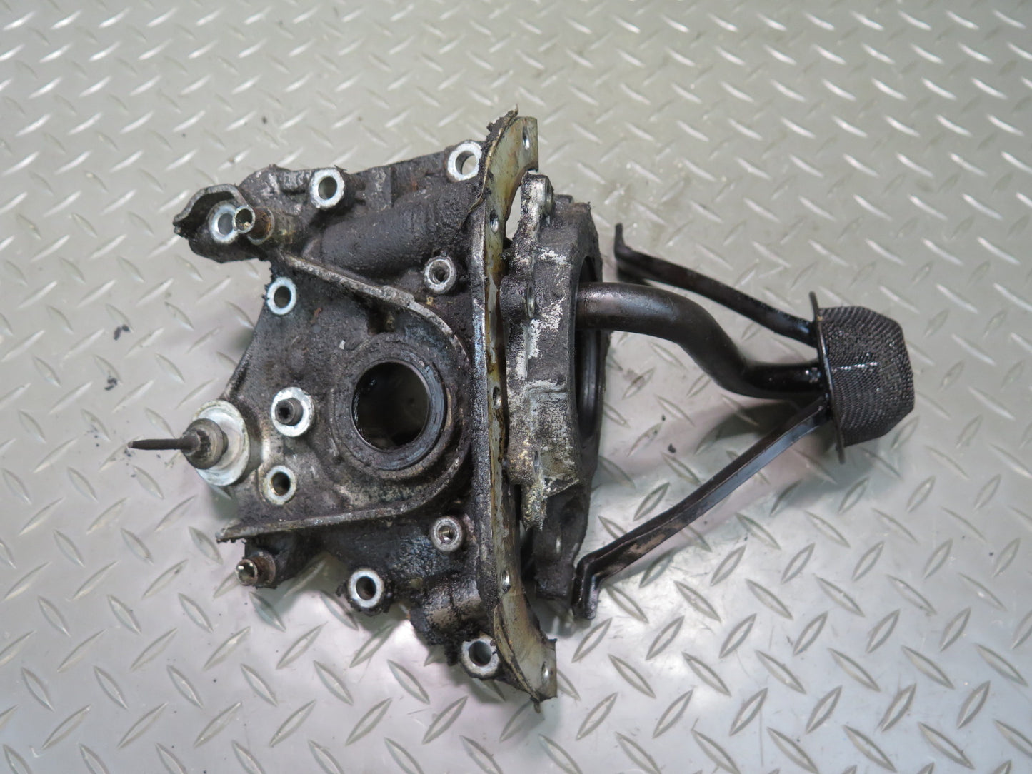 85-89 Toyota MR2 AW15 4AGELC NA Engine Oil Pump w Oil Pickup & Seal Retainer OEM