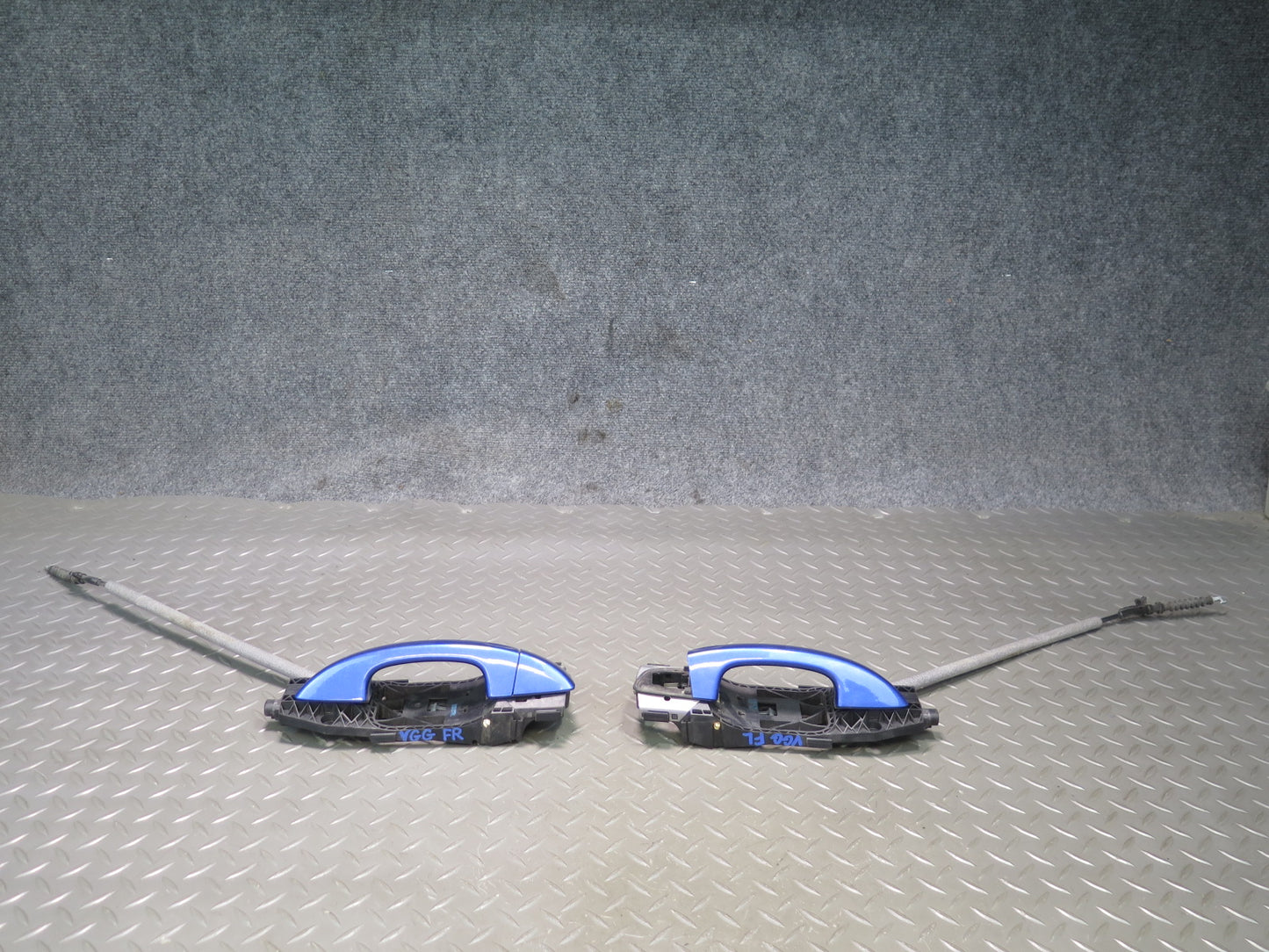 10-14 VW Golf GTI R MK6 4D Set of 2 Front Door Exterior Handle Keyless Blue OEM