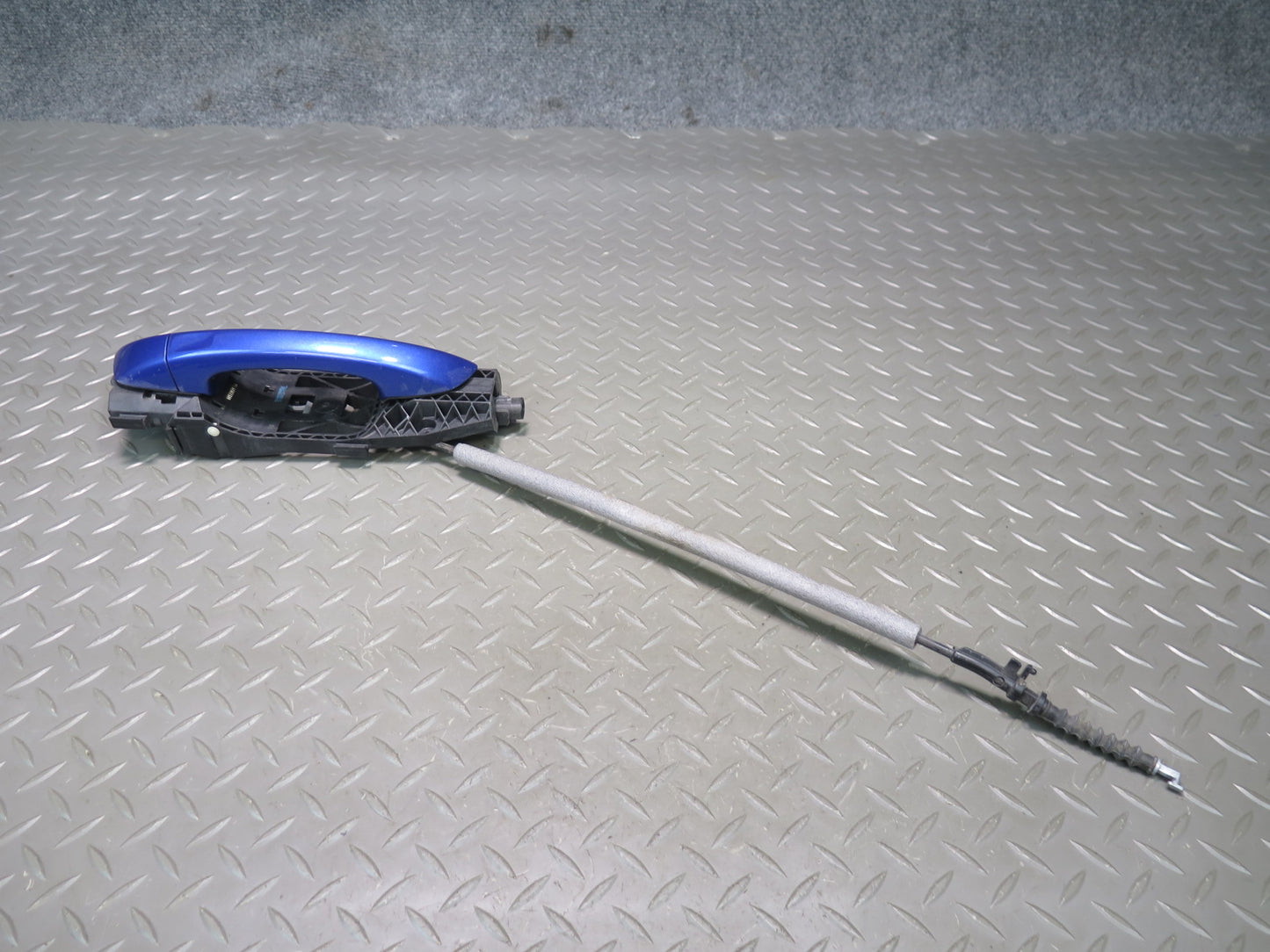 10-14 VW Golf GTI R MK6 4D Set of 2 Front Door Exterior Handle Keyless Blue OEM