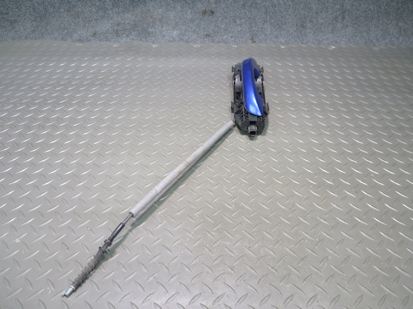 10-14 VW Golf GTI R MK6 4D Set of 2 Front Door Exterior Handle Keyless Blue OEM