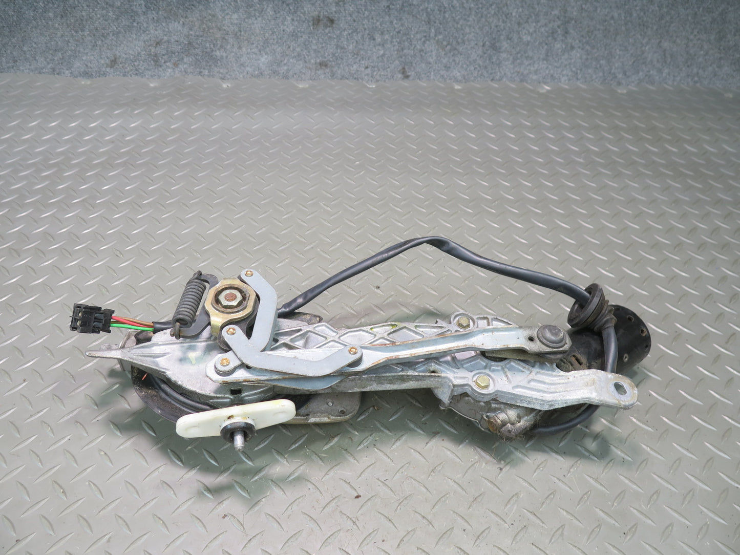 94-02 Mercedes R129 Sl-class Windshield Wiper Transmission  Linkage w Motor OEM