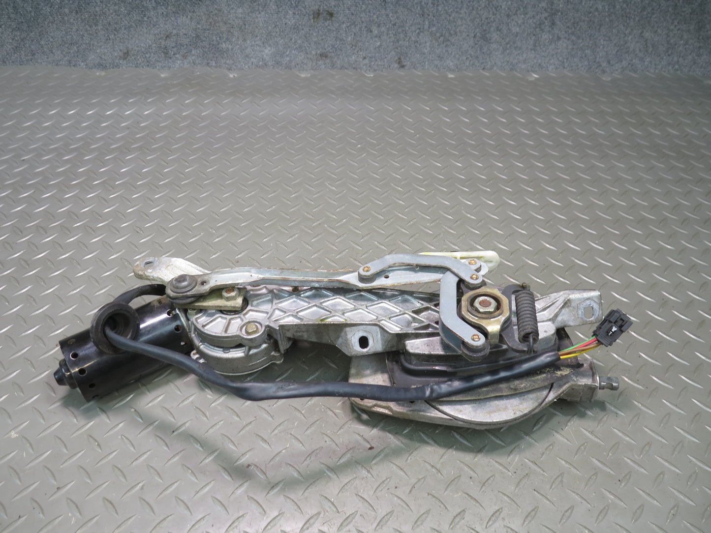 94-02 Mercedes R129 Sl-class Windshield Wiper Transmission  Linkage w Motor OEM