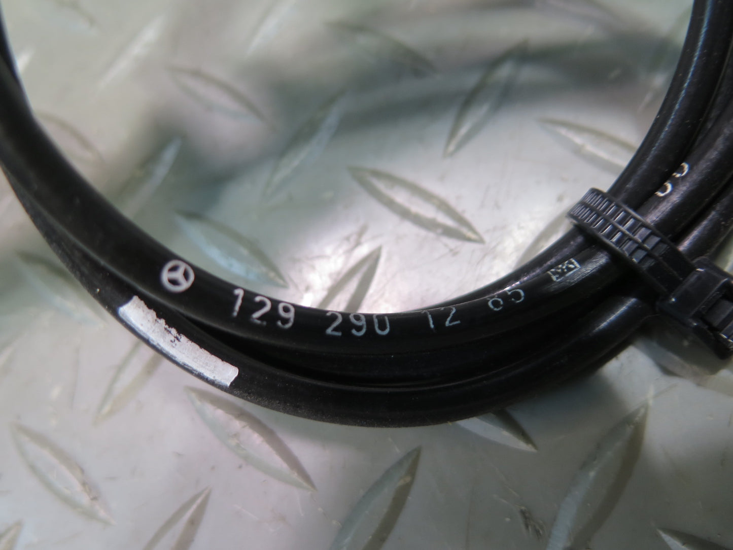 2000 Mercedes R129 Sl-class Transmission Control Cable 1292901285 OEM