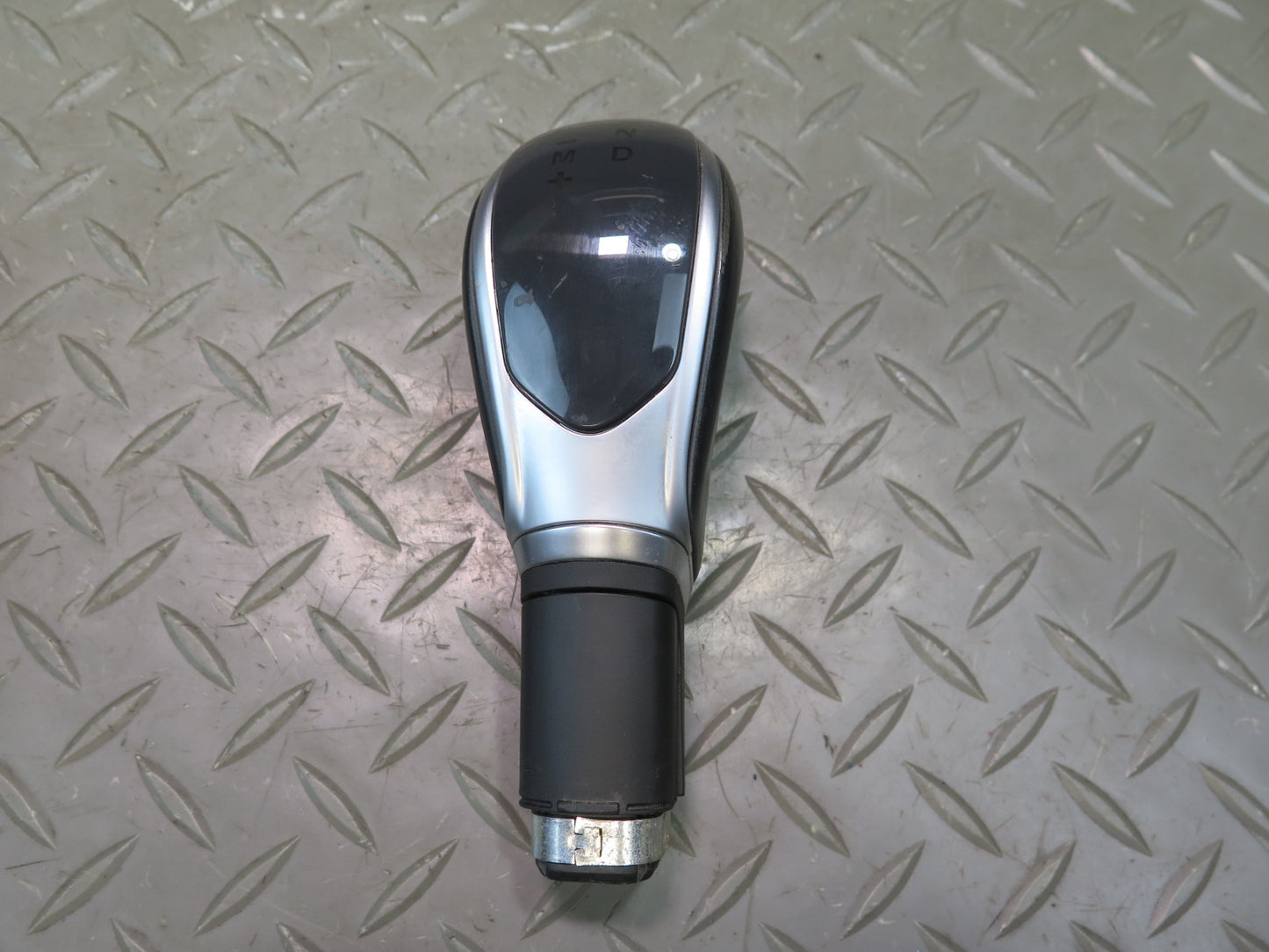 2014-2017 Maserati Ghibli M157 Auto Transmission Shifter Gear Selector Knob