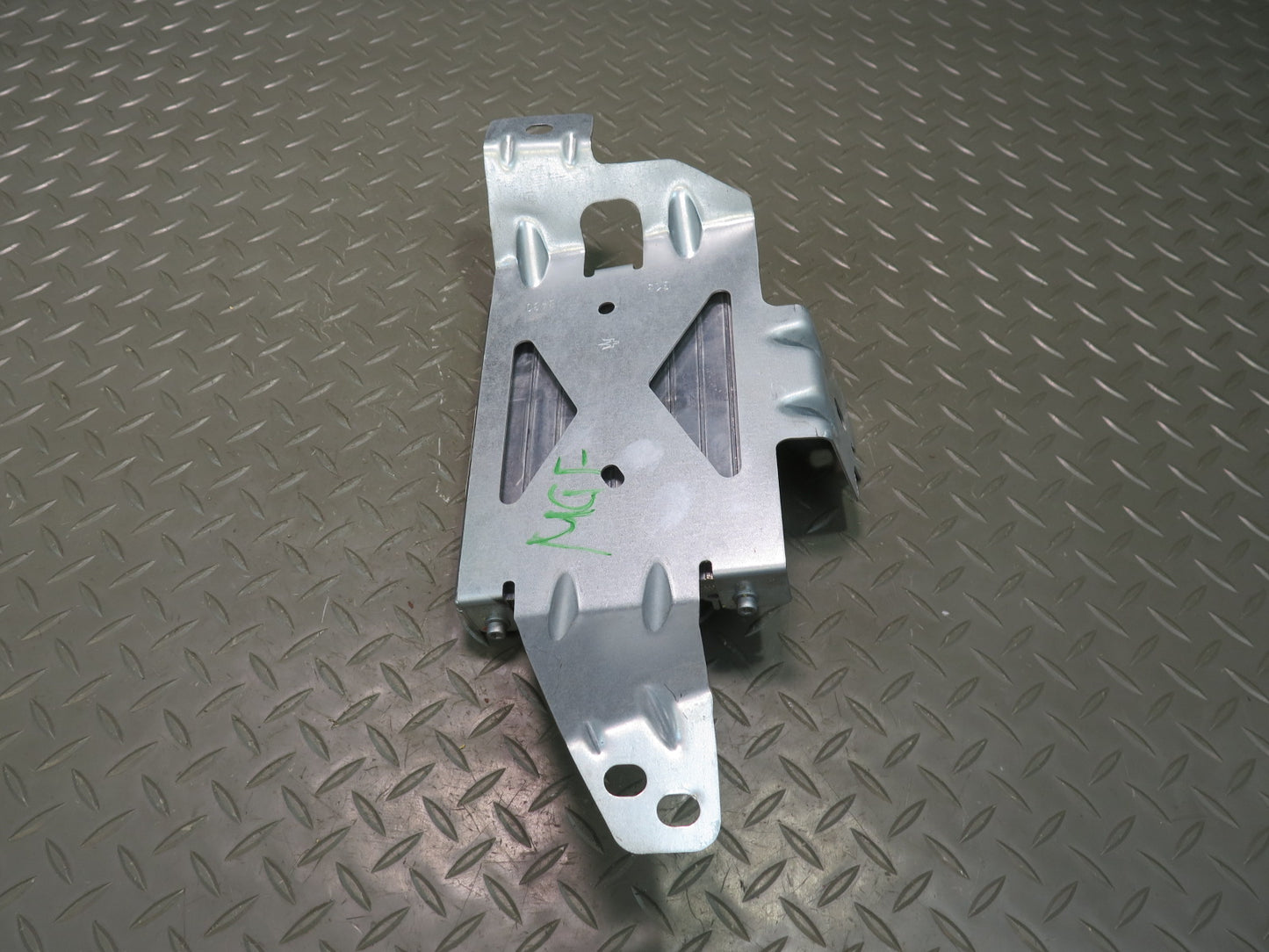 2014-2017 Maserati Ghibli M157 Stereo Audio AMP Amplifier Harman 670009812