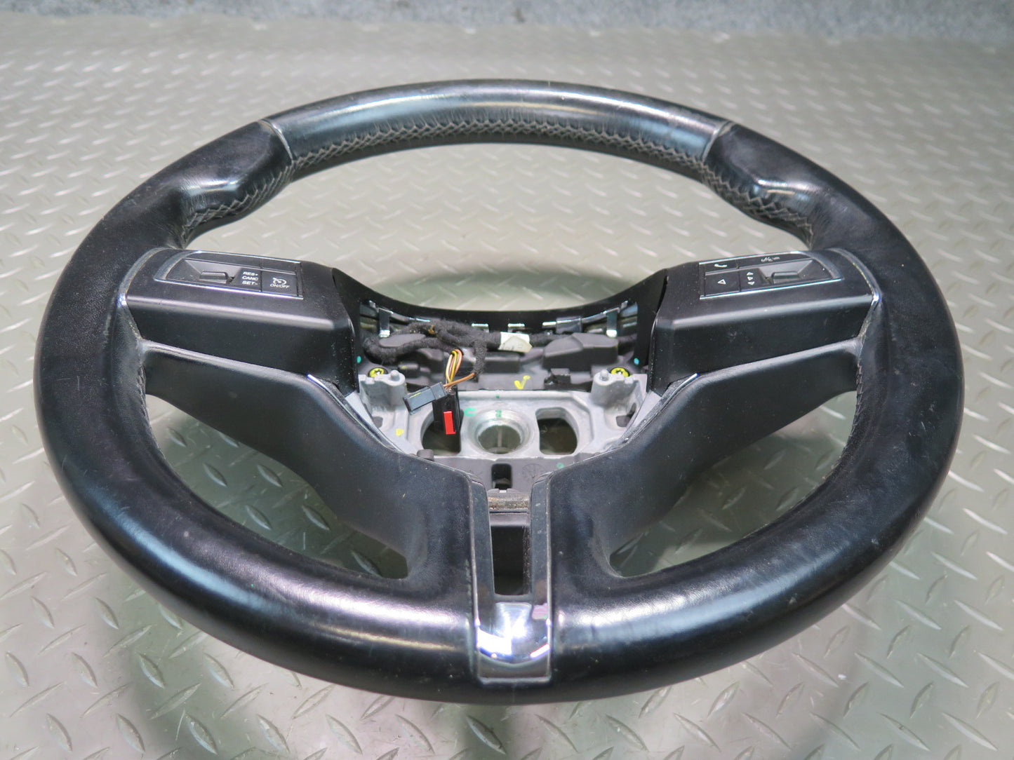 2014-2017 Maserati Ghibli M157 SQ4 Steering W/ Controls Leather Black