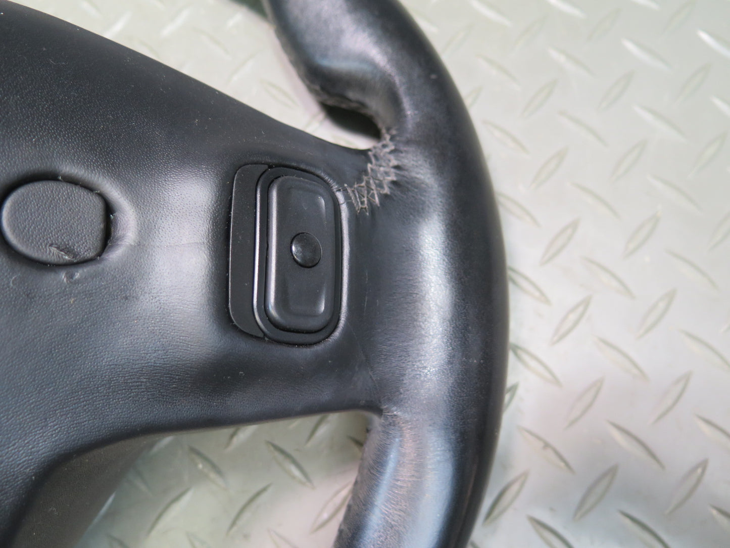 2014-2017 Maserati Ghibli M157 SQ4 Steering W/ Controls Leather Black