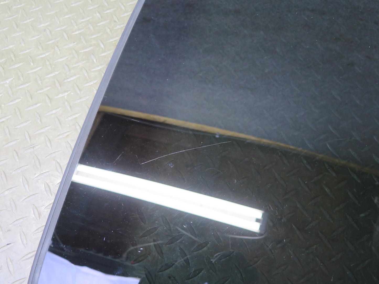 01-05 Lexus JCE10L IS300 Sunroof Moonroof Glass Window Panel OEM