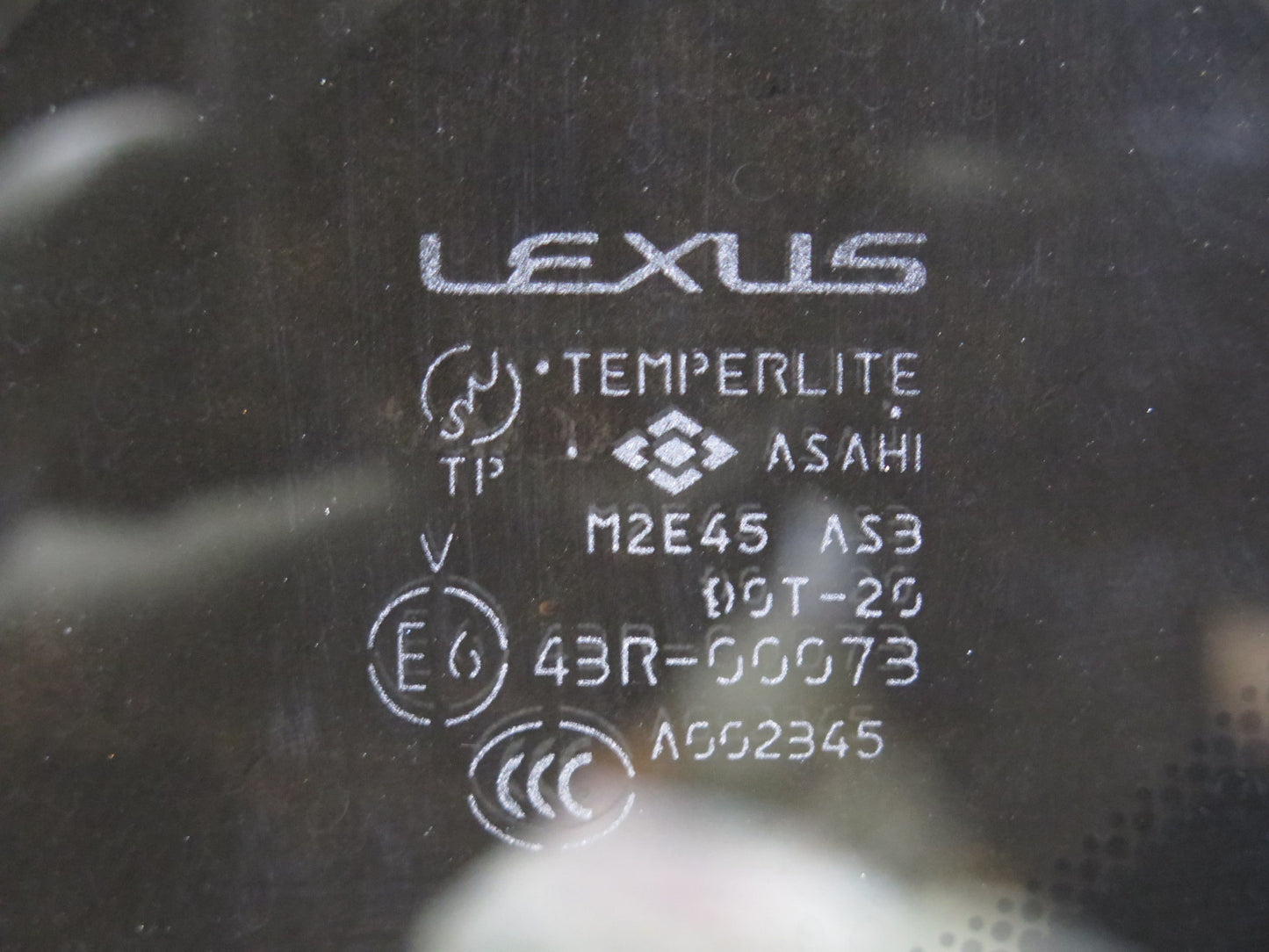2001-2003 Lexus UZJ100L LX470 Rear Left Quarter Glass Window