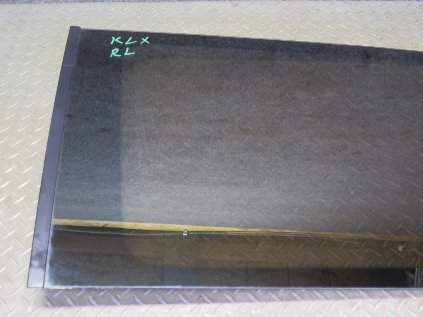 2001-2003 Lexus UZJ100L LX470 Rear Left Quarter Glass Window