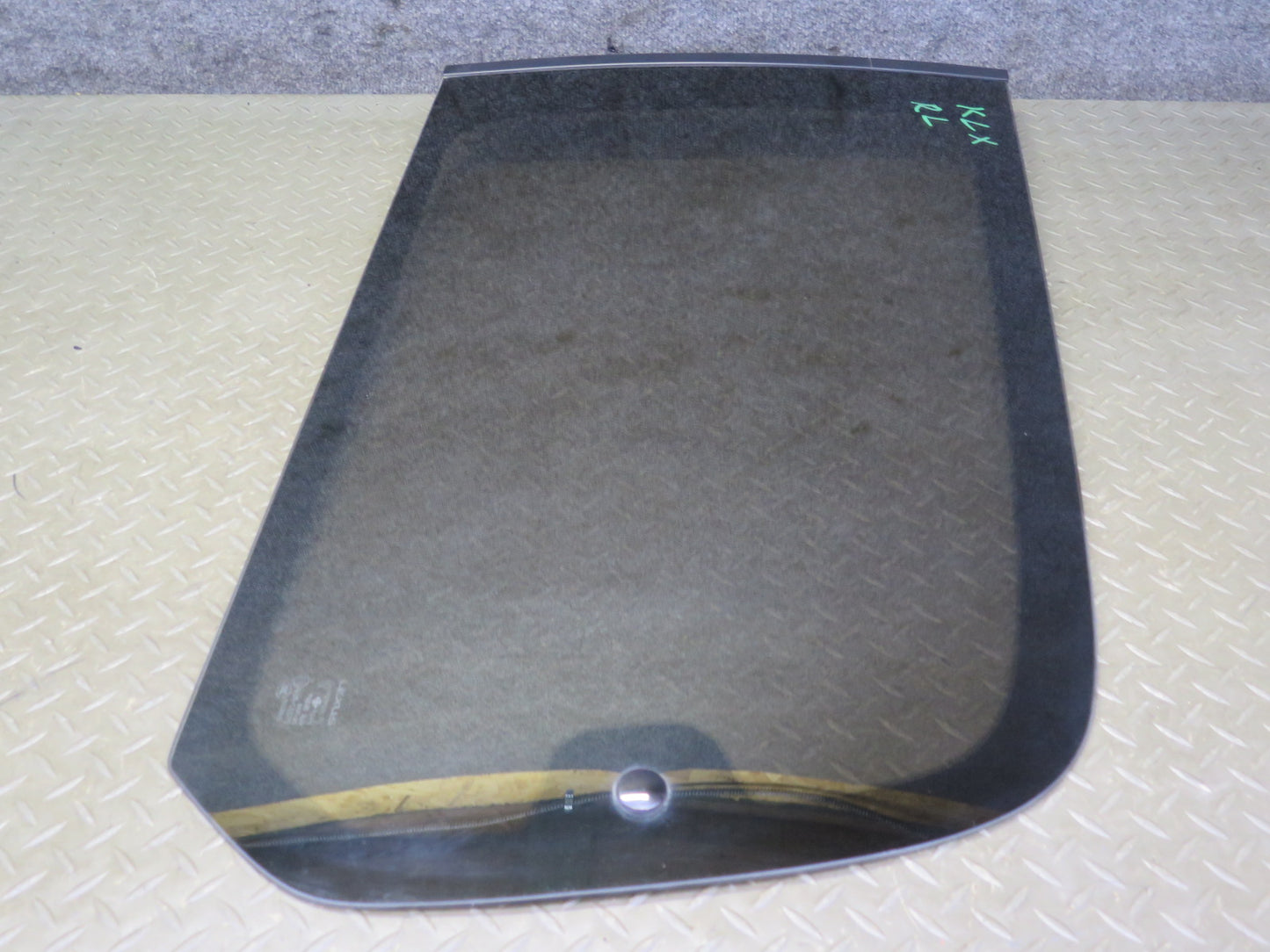 2001-2003 Lexus UZJ100L LX470 Rear Left Quarter Glass Window