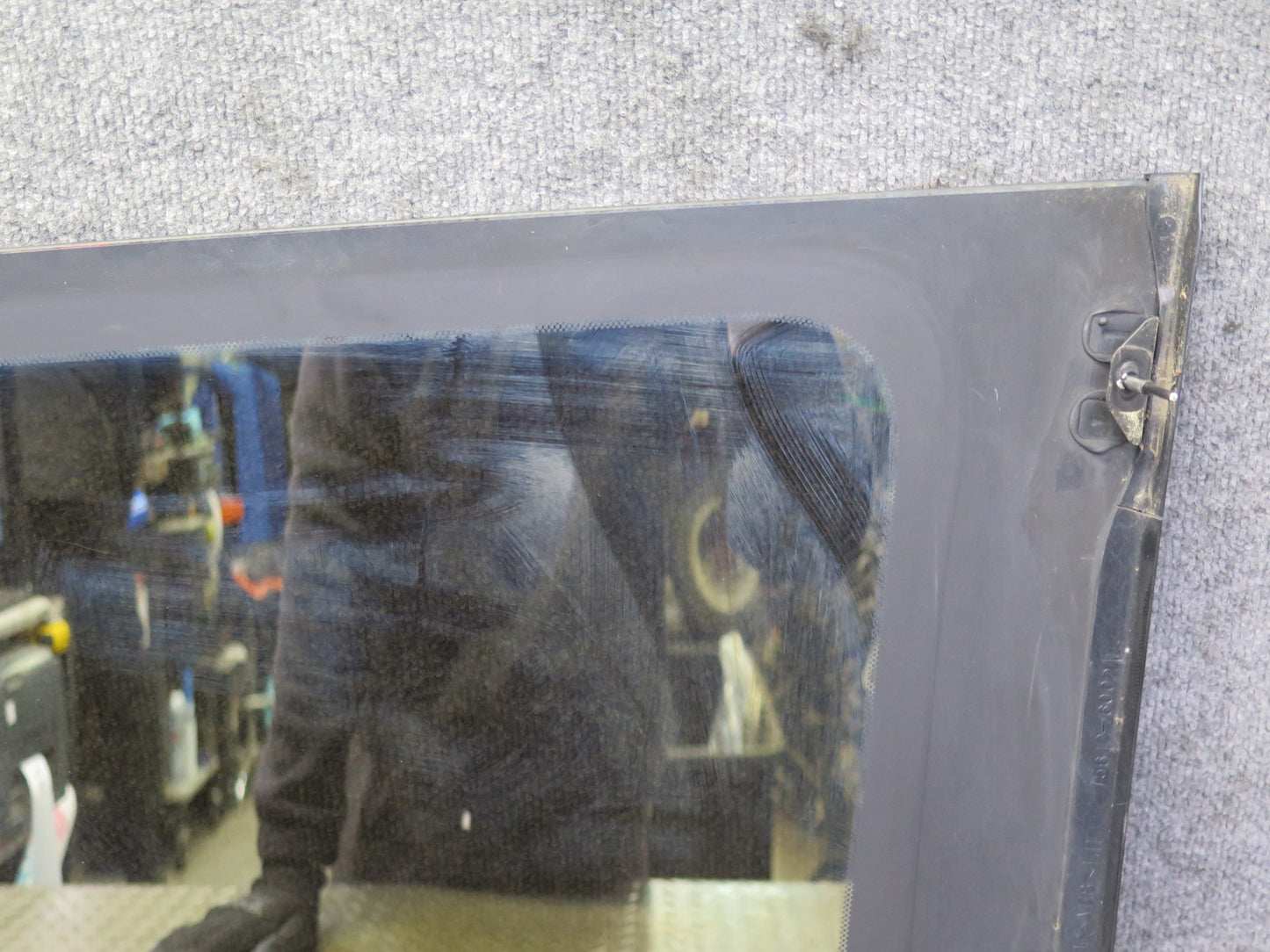 2001-2003 Lexus UZJ100L LX470 Rear Left Quarter Glass Window
