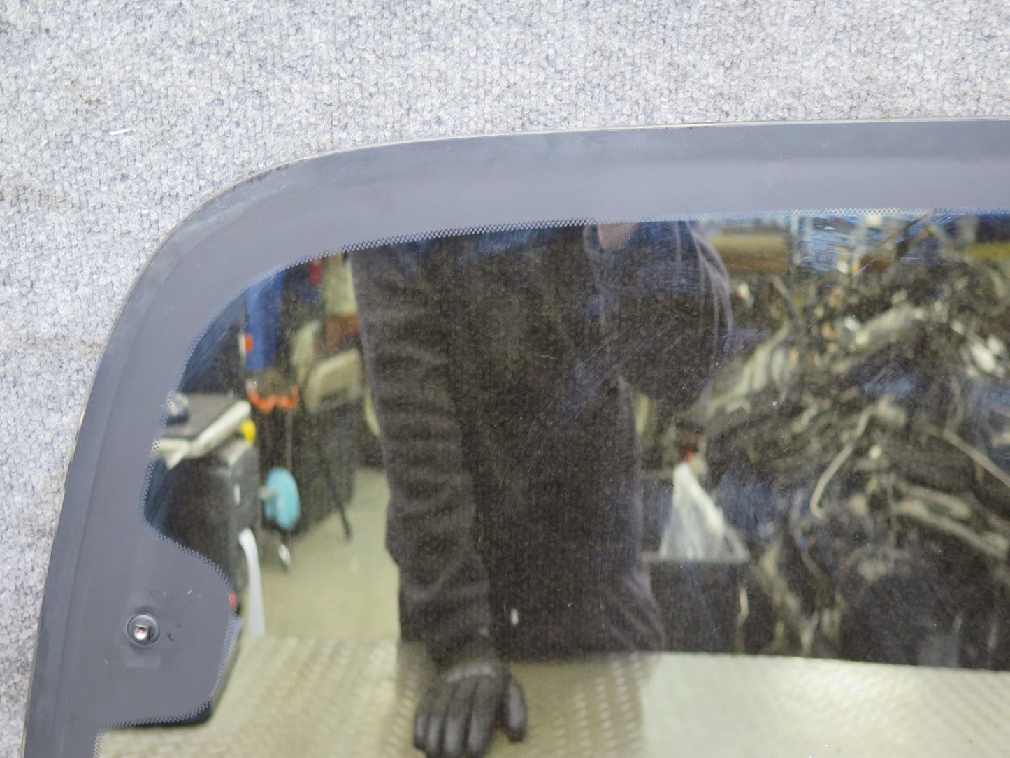 2001-2003 Lexus UZJ100L LX470 Rear Left Quarter Glass Window