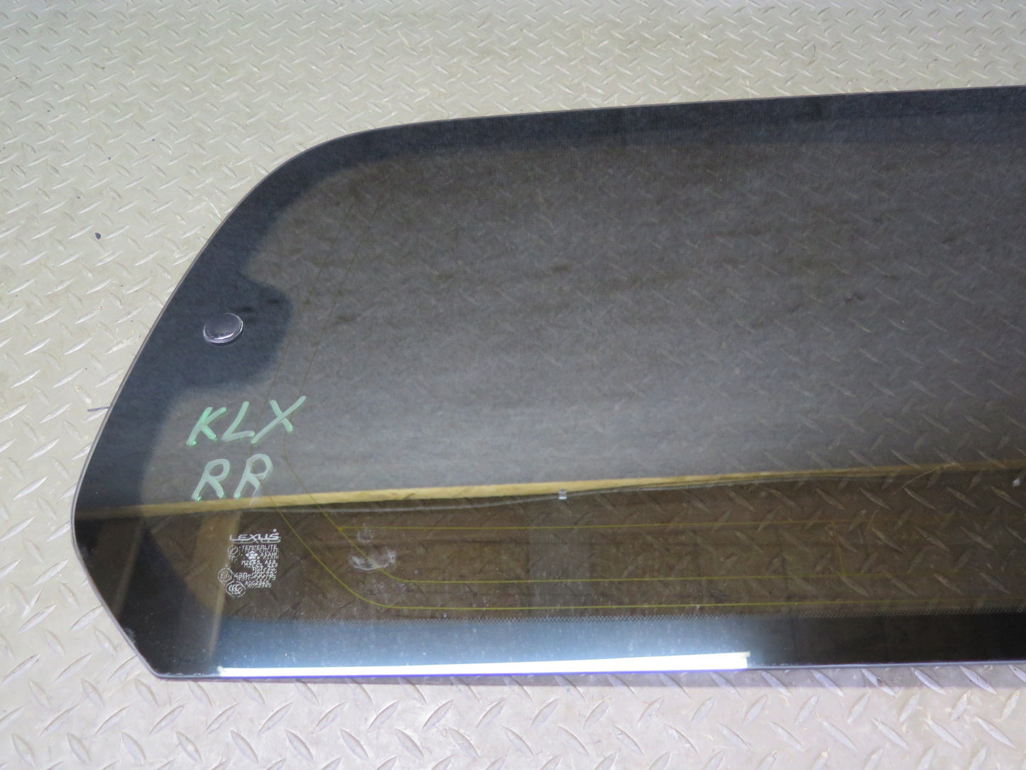 2001-2003 Lexus UZJ100L LX470 Rear Right Quarter Glass Window