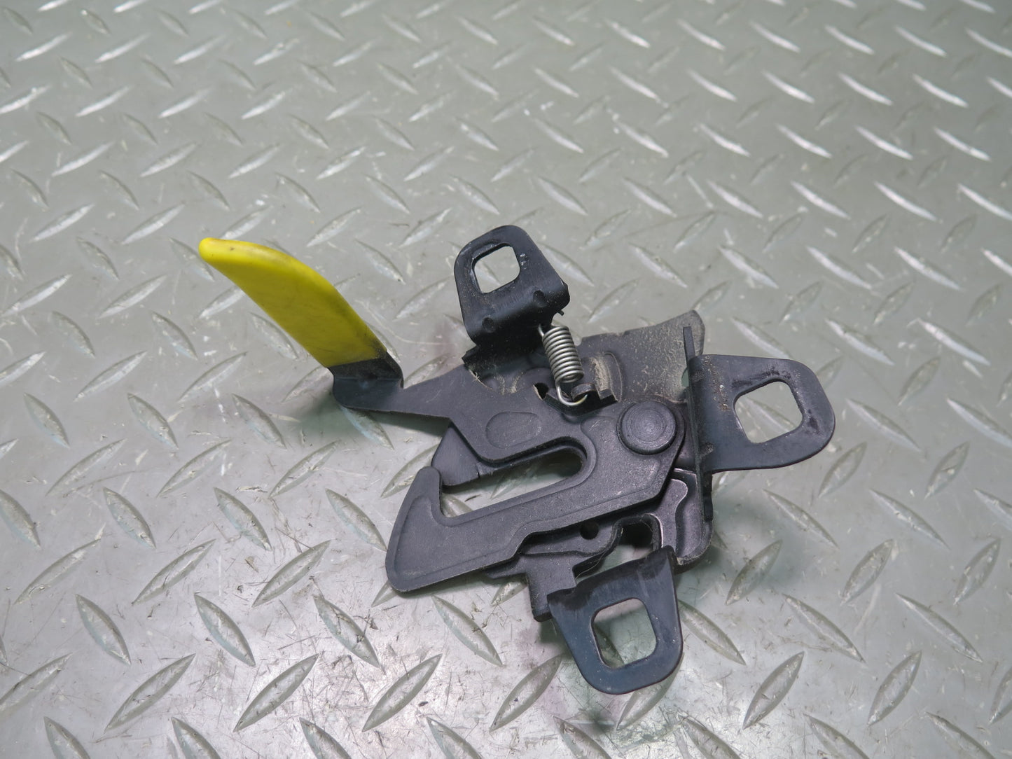 2014-2020 Maserati Ghibli M157 Front Hood Lock Latch