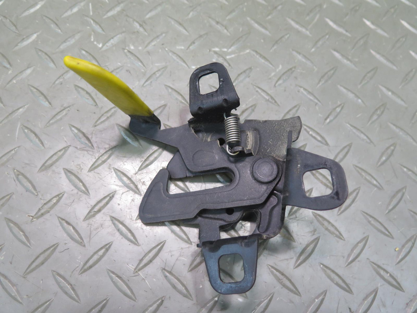 2014-2020 Maserati Ghibli M157 Front Hood Lock Latch