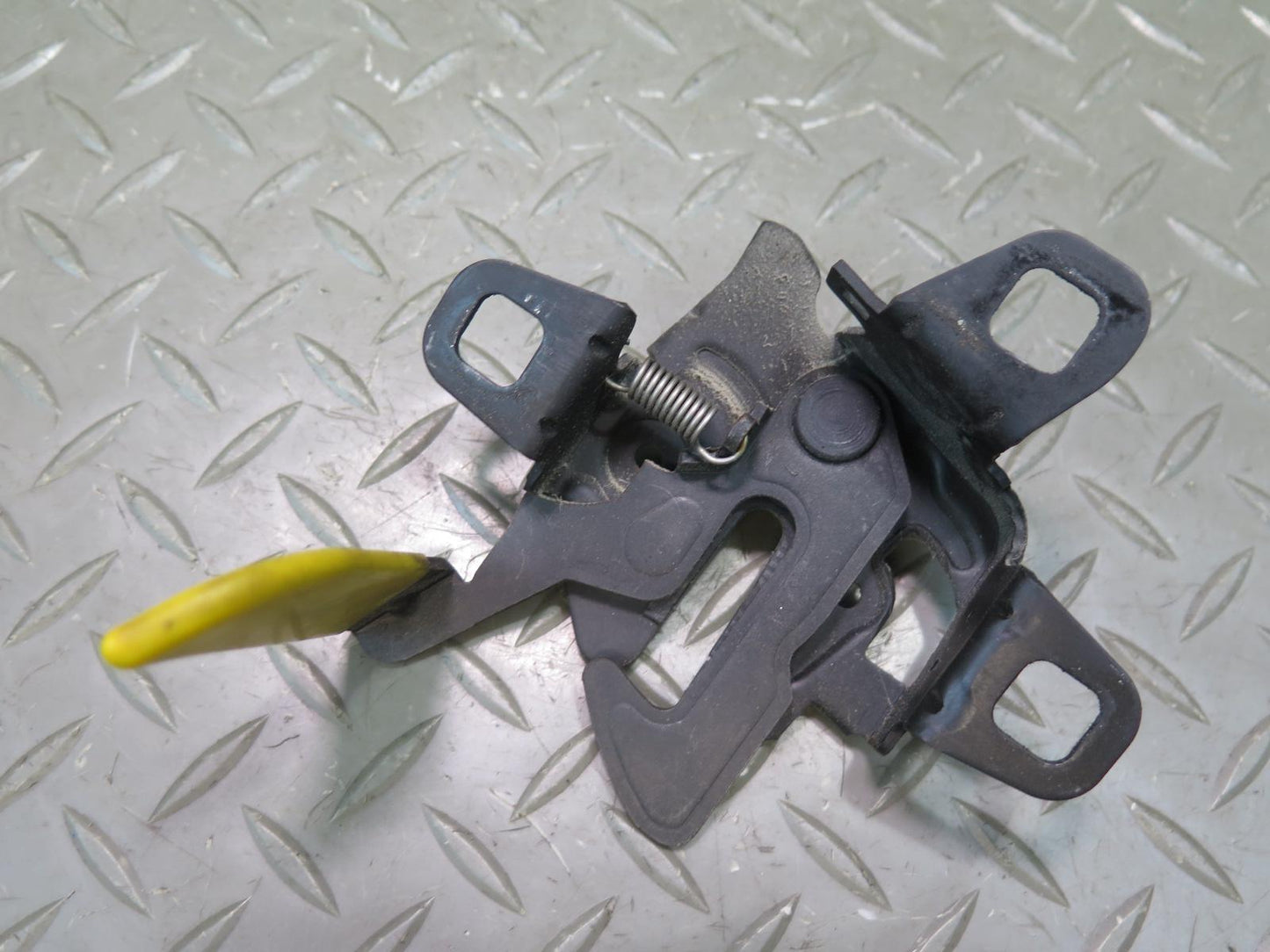 2014-2020 Maserati Ghibli M157 Front Hood Lock Latch