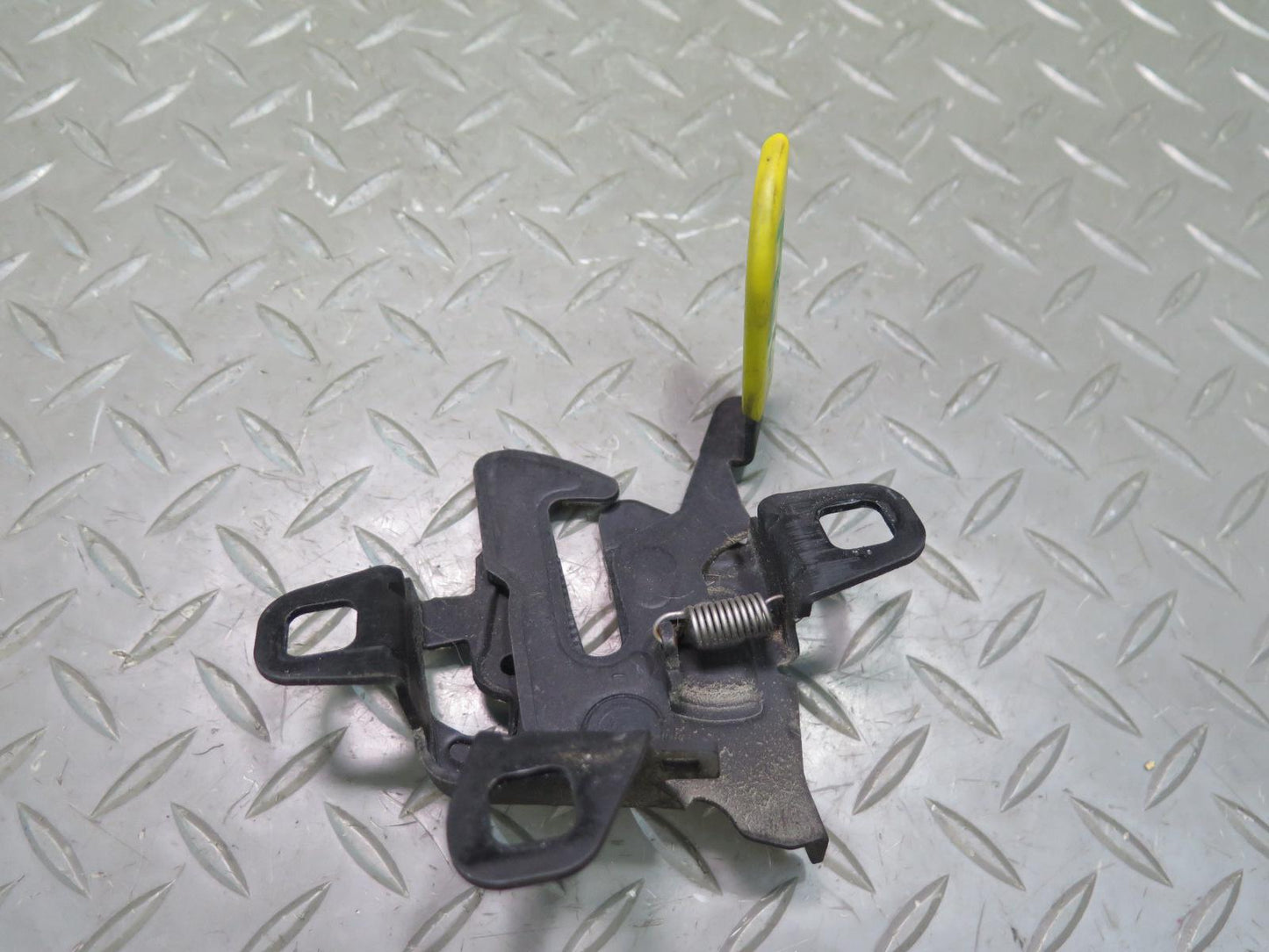 2014-2020 Maserati Ghibli M157 Front Hood Lock Latch