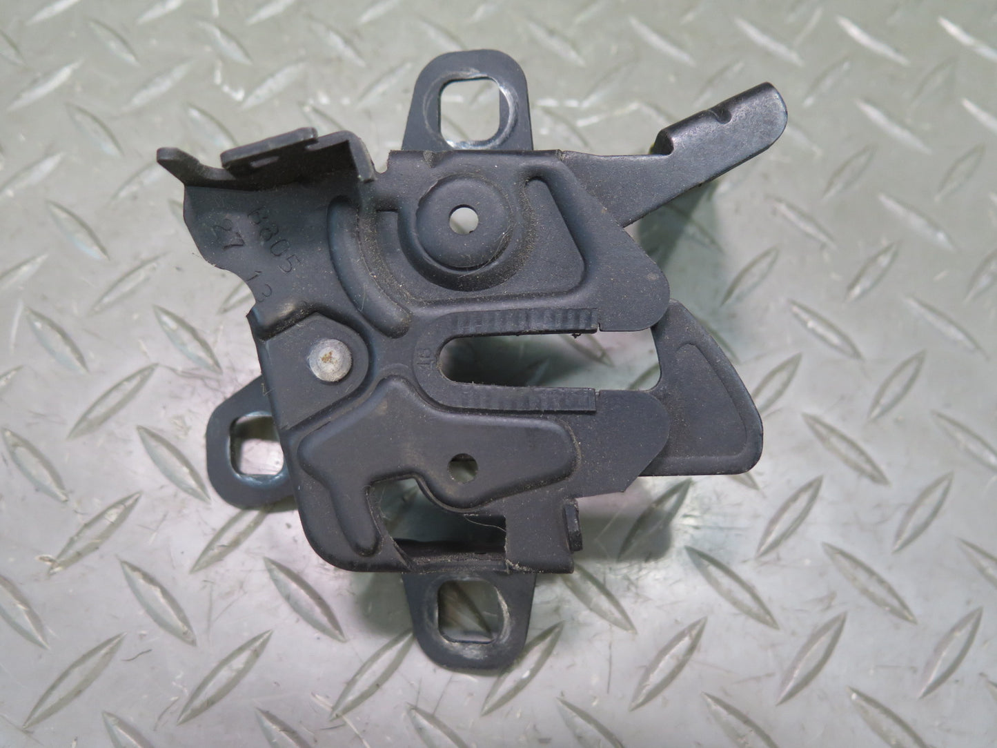 2014-2020 Maserati Ghibli M157 Front Hood Lock Latch