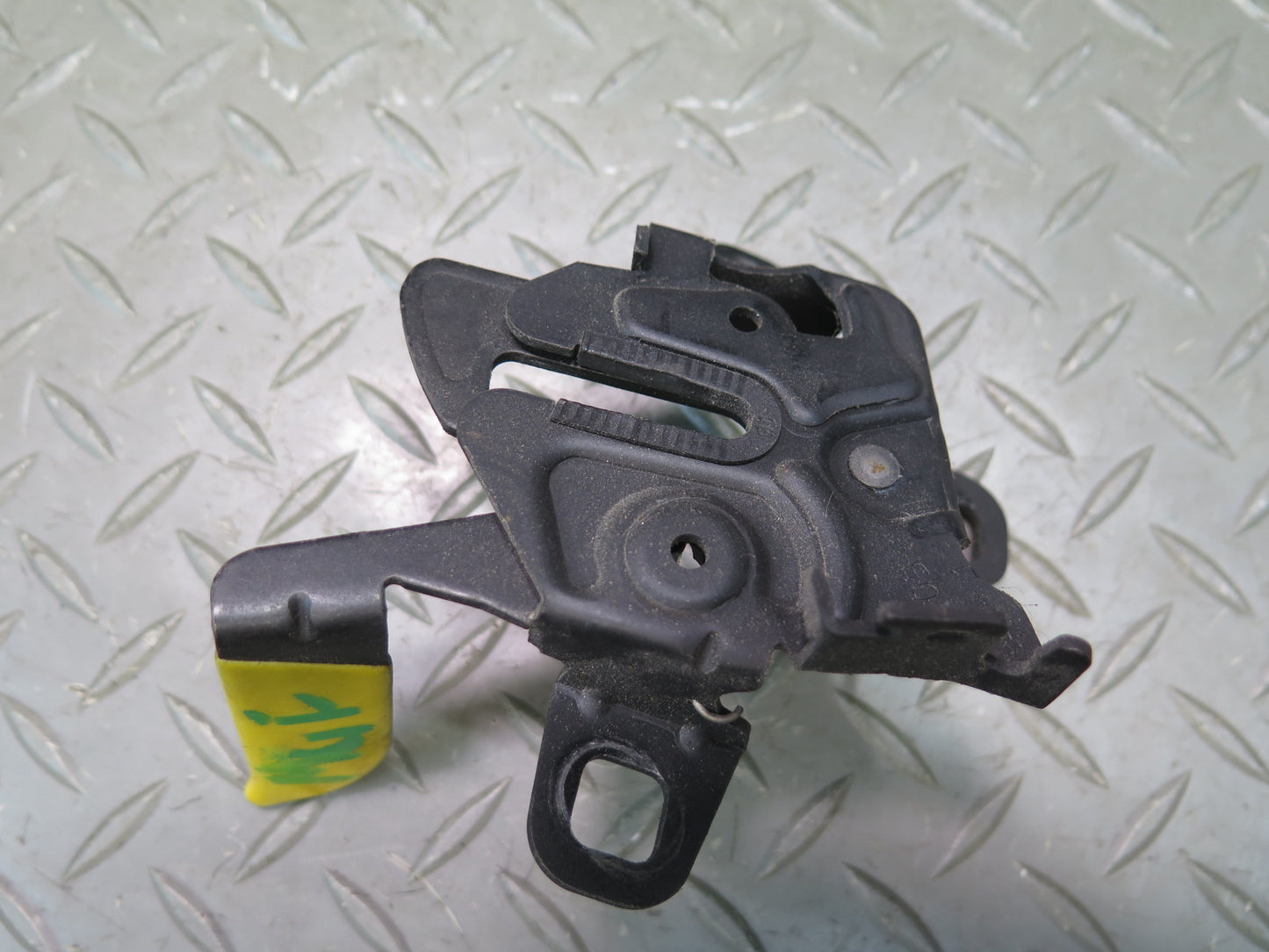 2014-2020 Maserati Ghibli M157 Front Hood Lock Latch