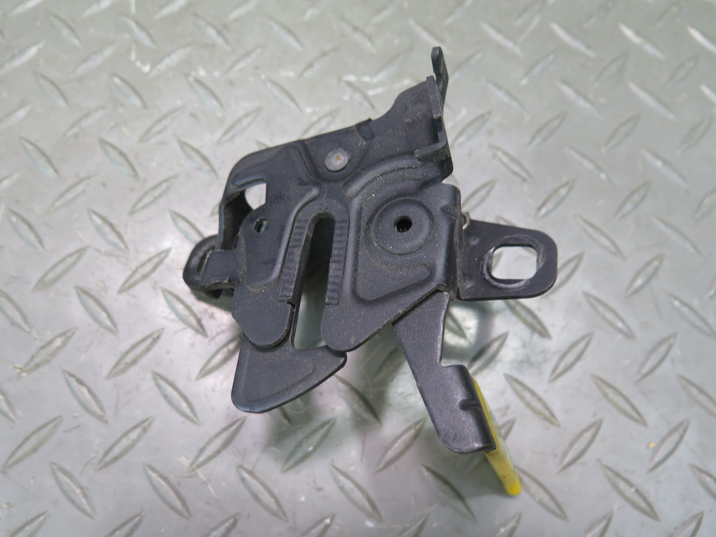 2014-2020 Maserati Ghibli M157 Front Hood Lock Latch