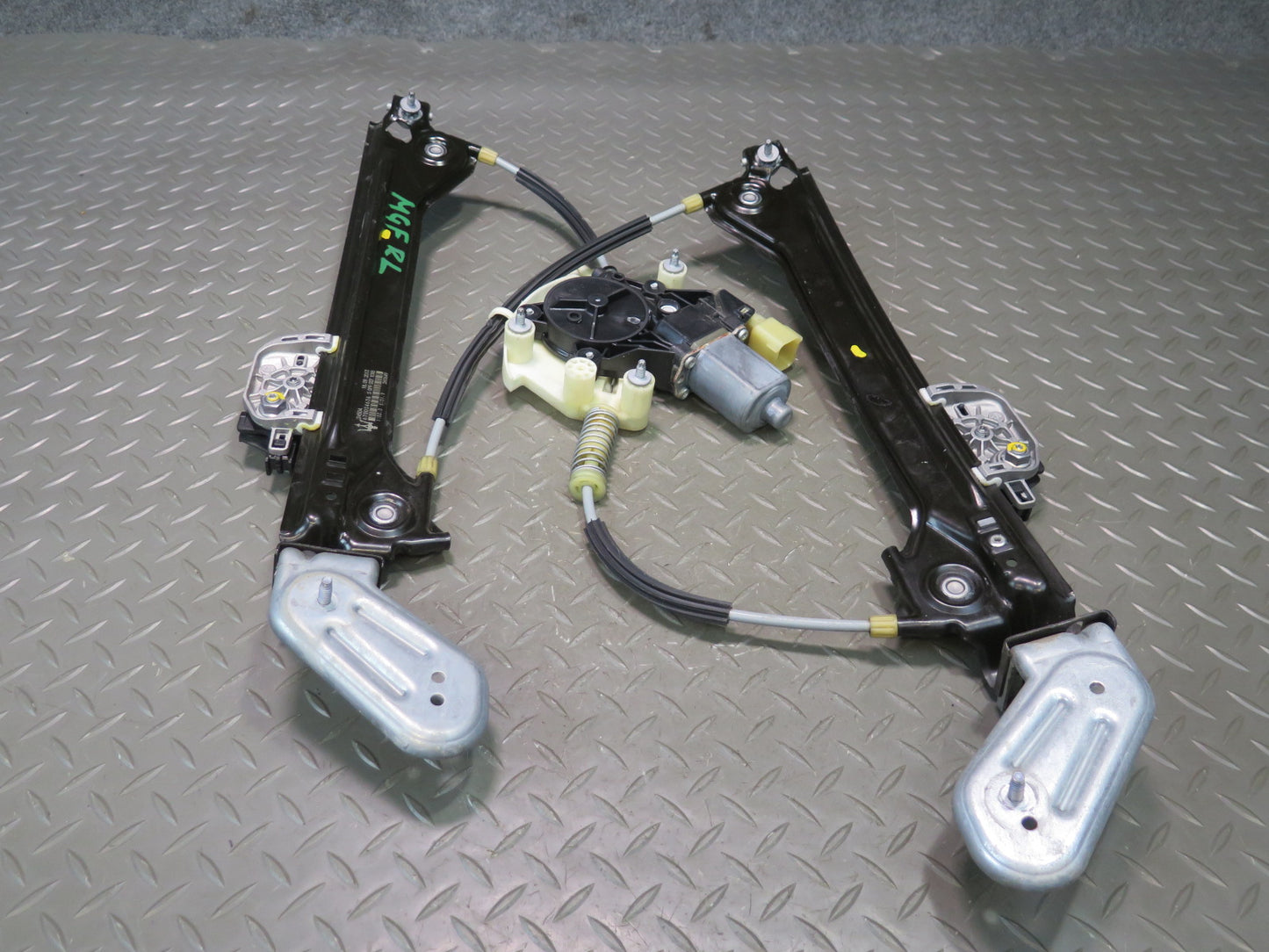 2014-2020 Maserati Ghibli M157 Rear Left Driver Door Window Regulator W/ Motor