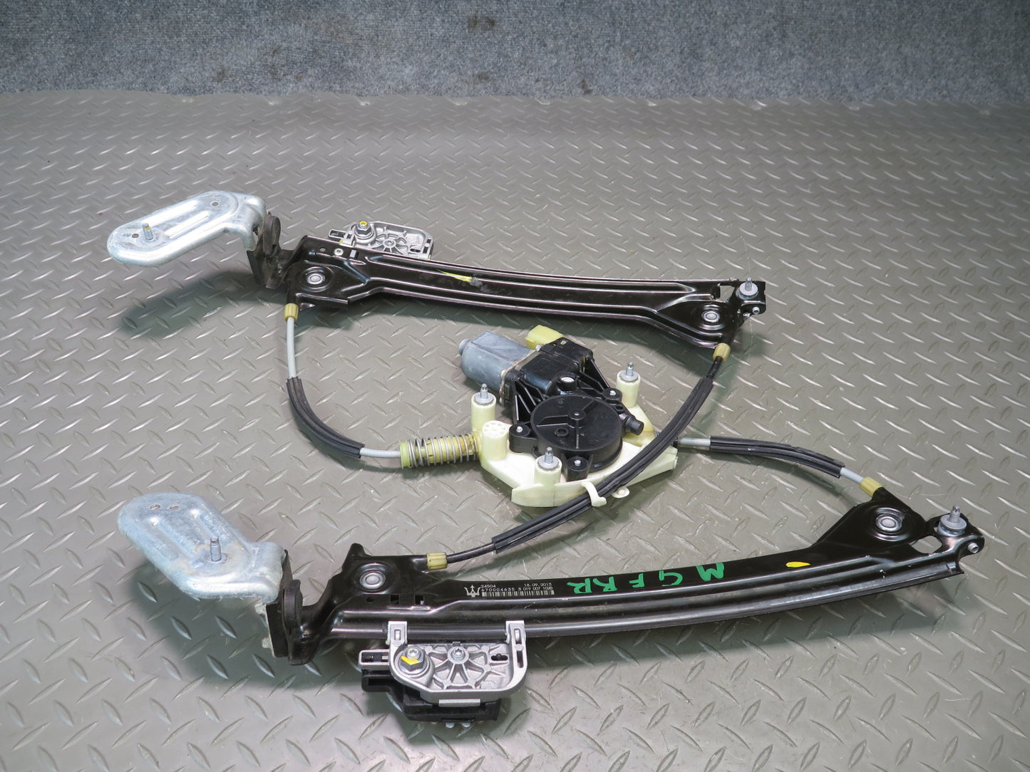 2014-2020 Maserati Ghibli M157 Rear Right Pass Door Window Regulator W/ Motor
