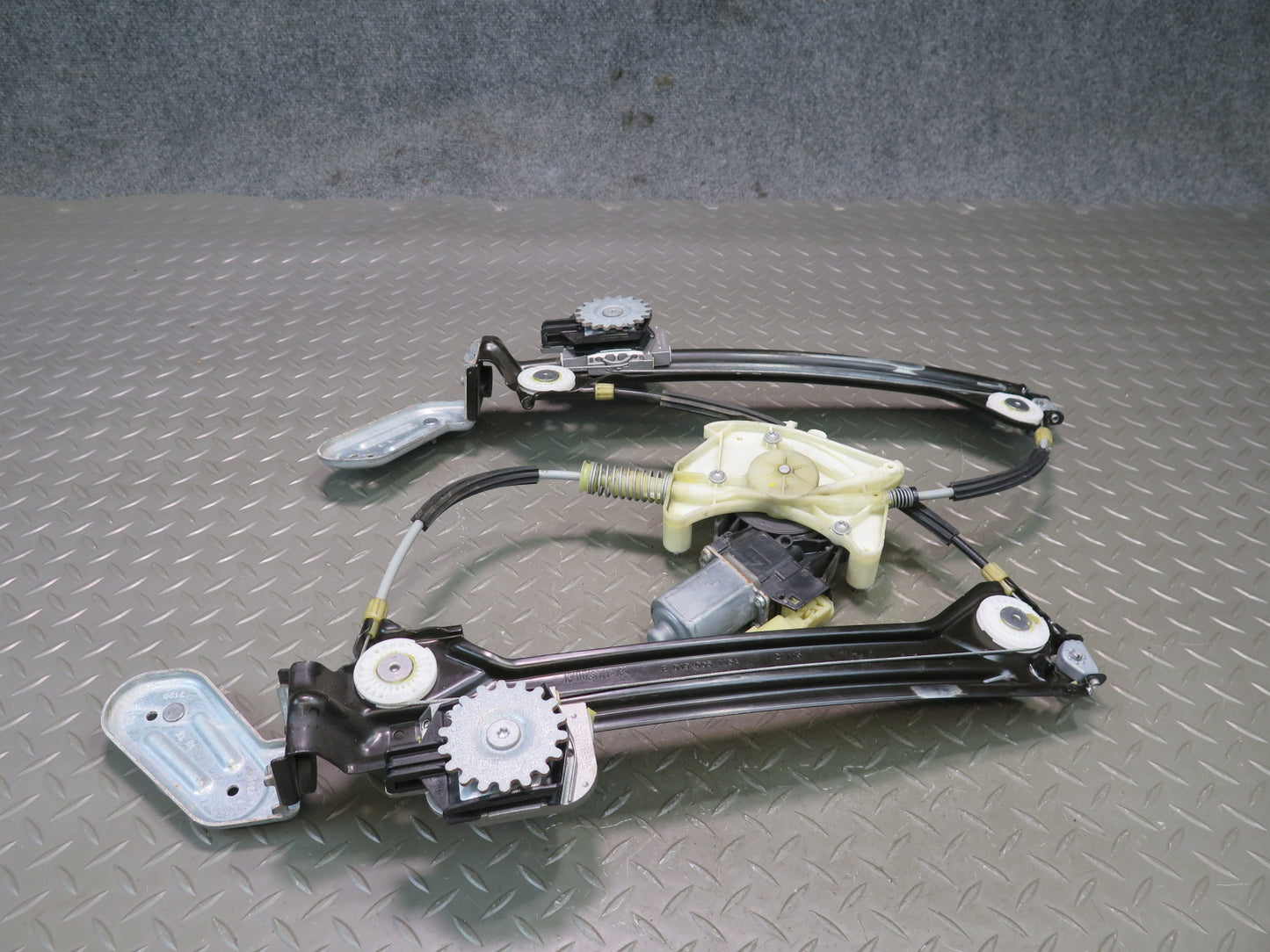 2014-2020 Maserati Ghibli M157 Rear Right Pass Door Window Regulator W/ Motor