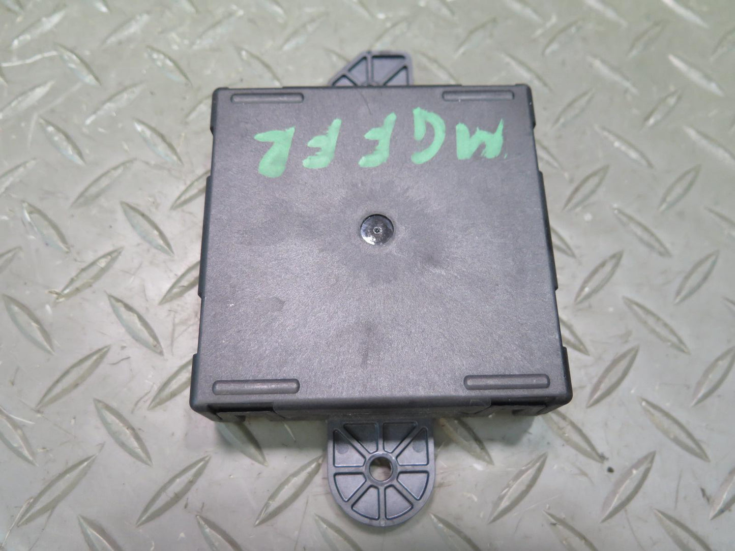 2014-2017 Maserati Ghibli M157 Front Right Passenger Side Door Control Module