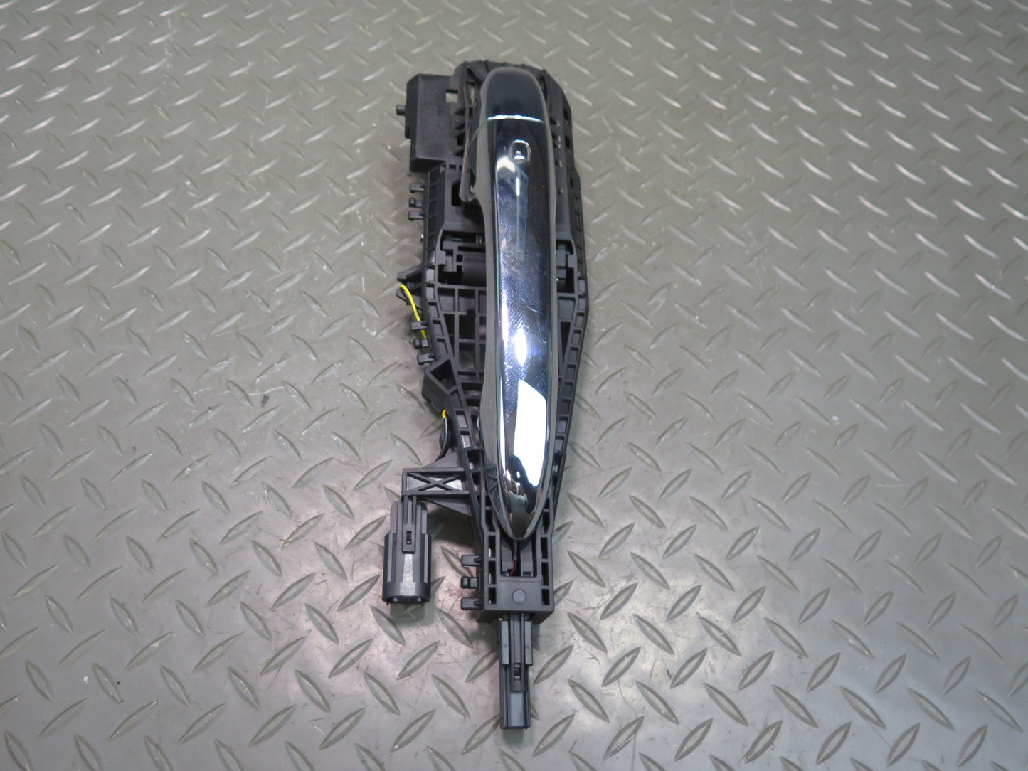 2014-2020 Maserati Ghibli M157 Front Right Pass Side Exterior Door Handle