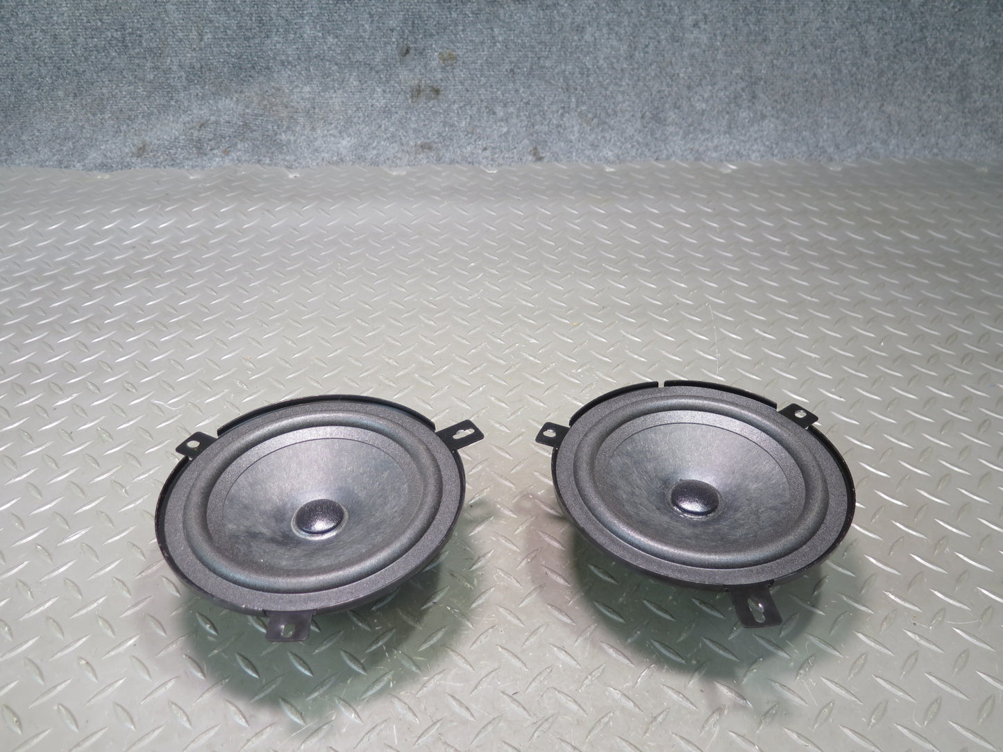 2014-2020 Maserati Ghibli M157 Rear Right & Left Side Door Audio Speaker Set