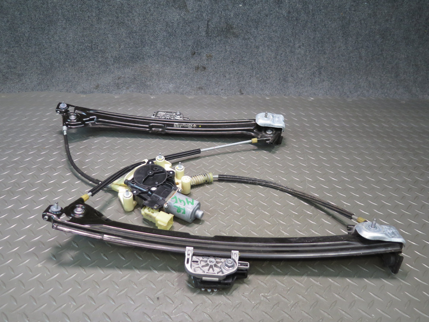 2014-2020 Maserati Ghibli M157 Front Right Pass Door Window Regulator W/ Motor
