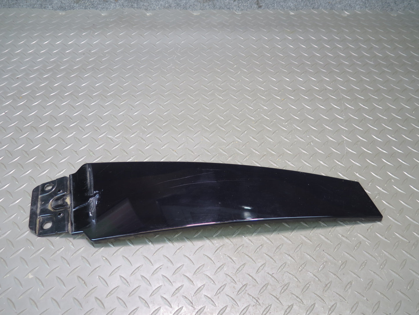 14-17 Maserati Ghibli M157 Right & Left Side Exterior B Pillar Molding Trim Set