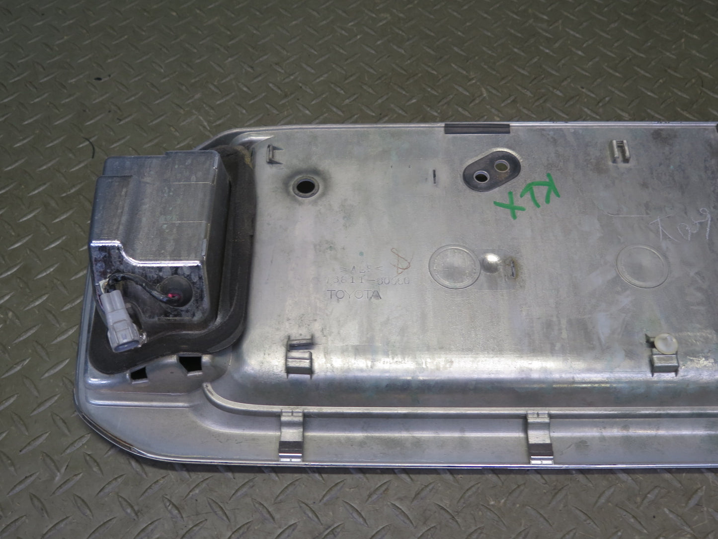 2003-2007 Lexus UZJ100L LX470 Rear Trunk Lid License Plate Molding Panel