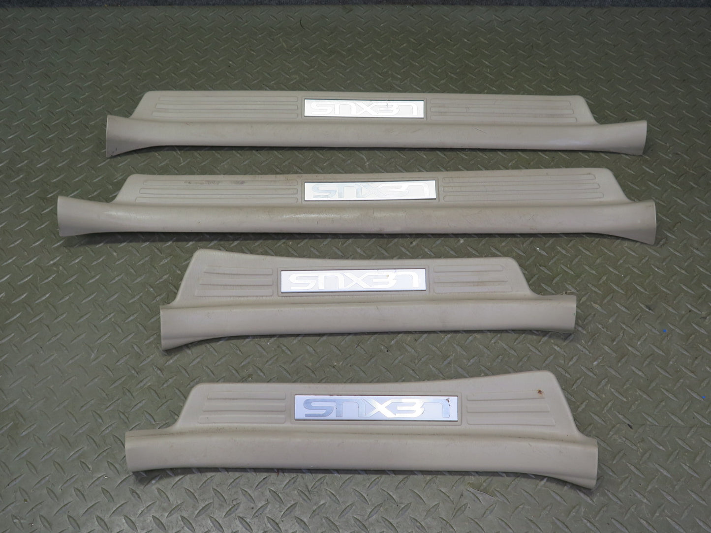 2003-2007 Lexus UZJ100L LX470 Front & Rear Door Scuff Sill Plate Trim Set of 4