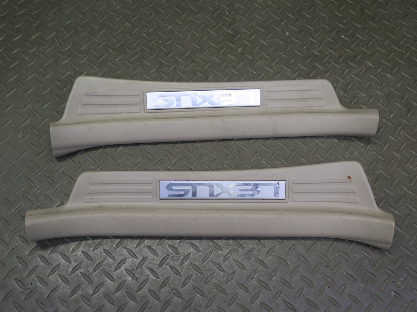 2003-2007 Lexus UZJ100L LX470 Front & Rear Door Scuff Sill Plate Trim Set of 4