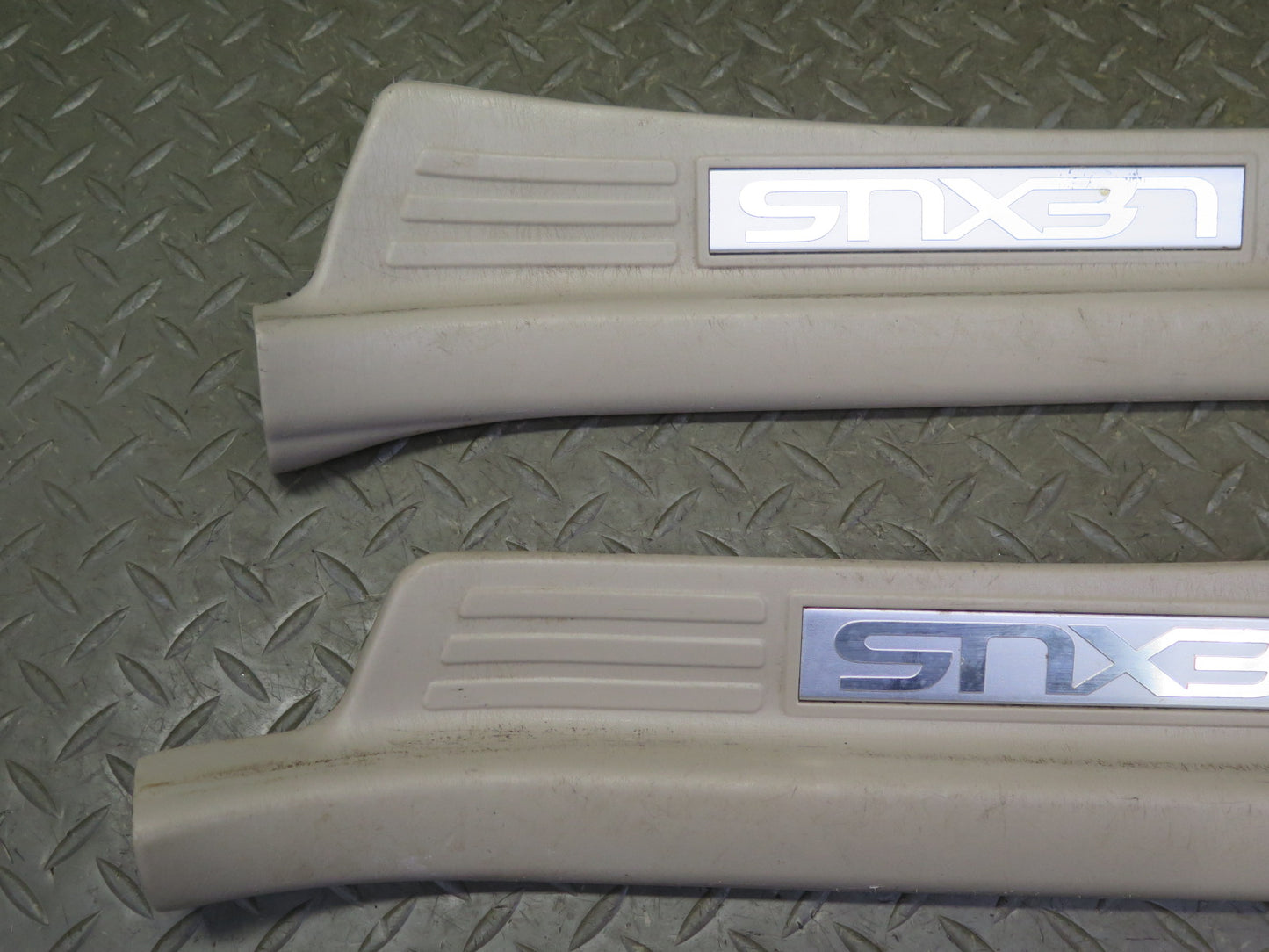 2003-2007 Lexus UZJ100L LX470 Front & Rear Door Scuff Sill Plate Trim Set of 4