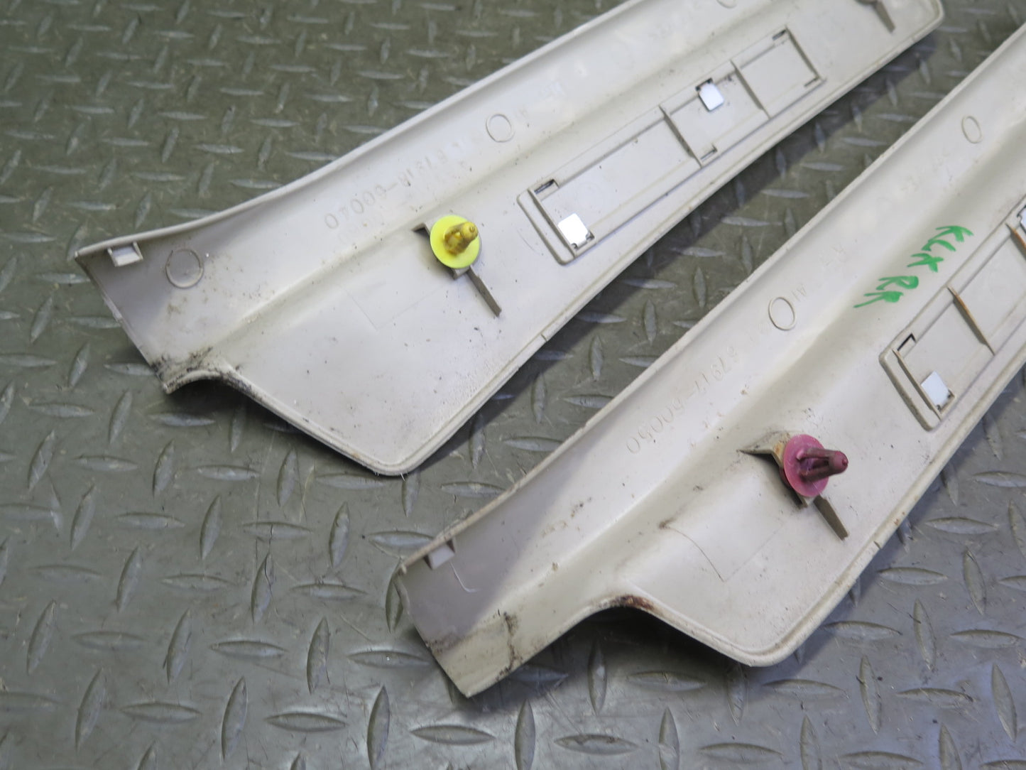 2003-2007 Lexus UZJ100L LX470 Front & Rear Door Scuff Sill Plate Trim Set of 4