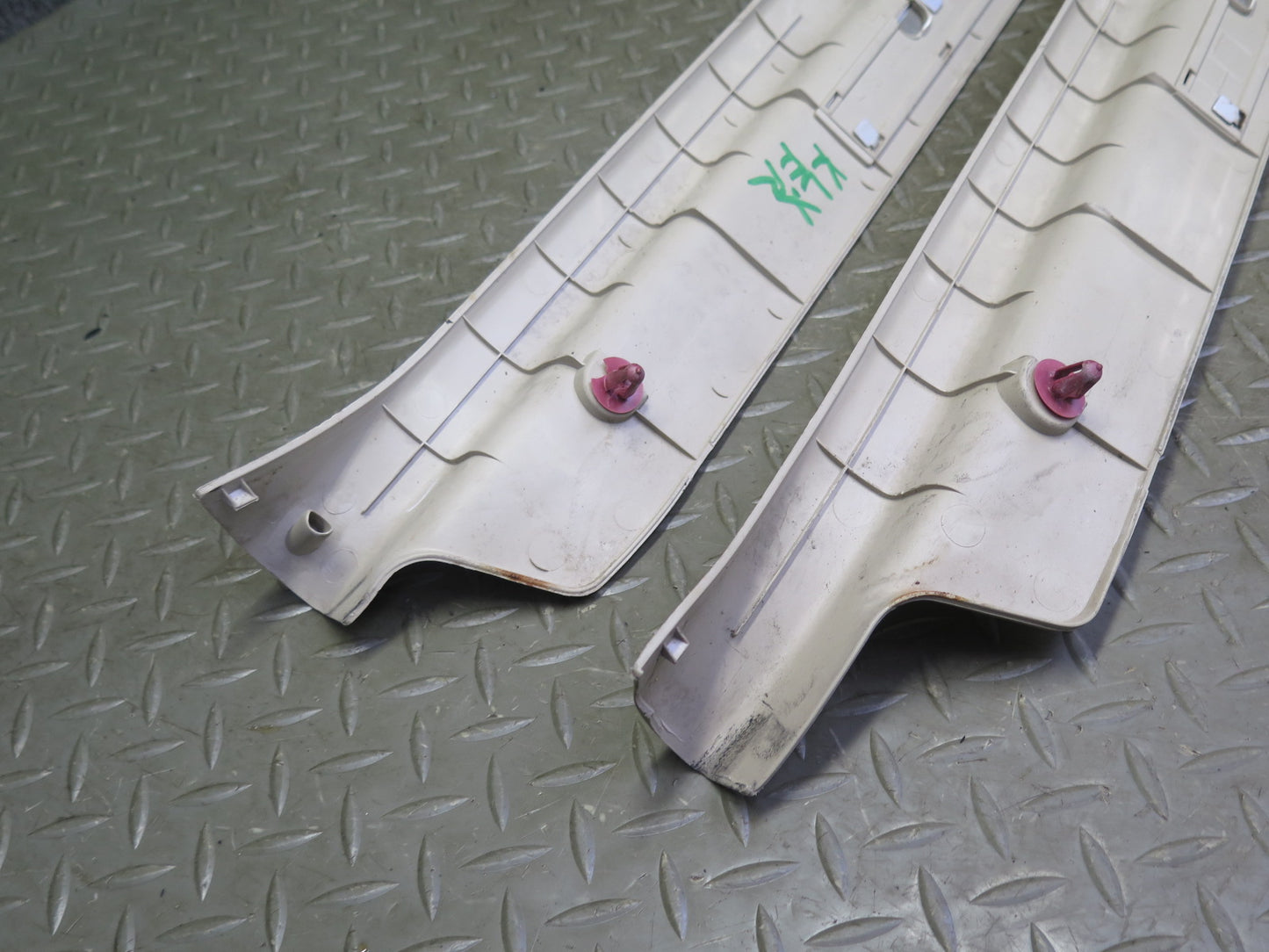 2003-2007 Lexus UZJ100L LX470 Front & Rear Door Scuff Sill Plate Trim Set of 4