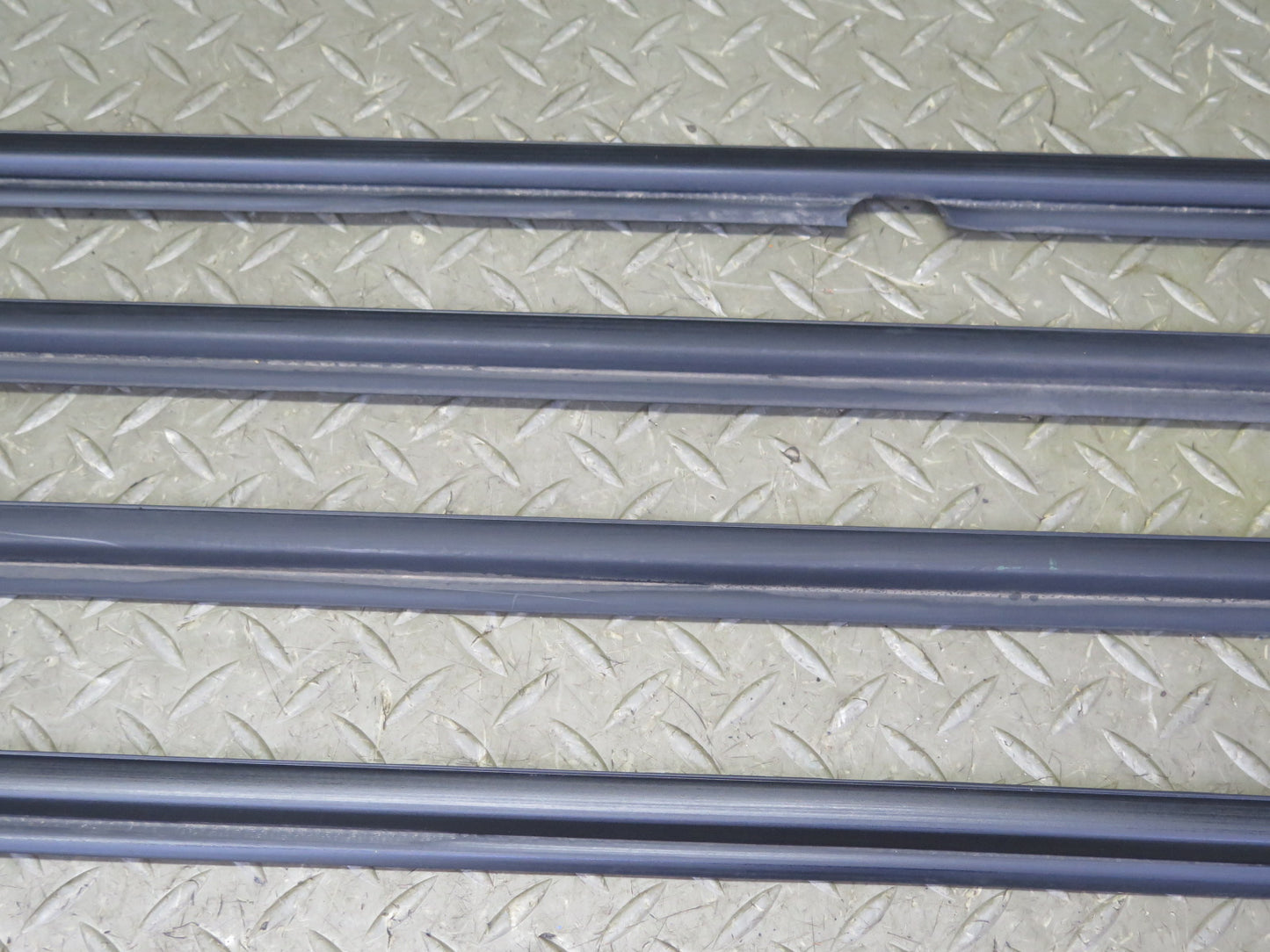 1998-2007 Lexus UZJ100L LX470 Door Window Weatherstrip Rubber Seal Molding Set