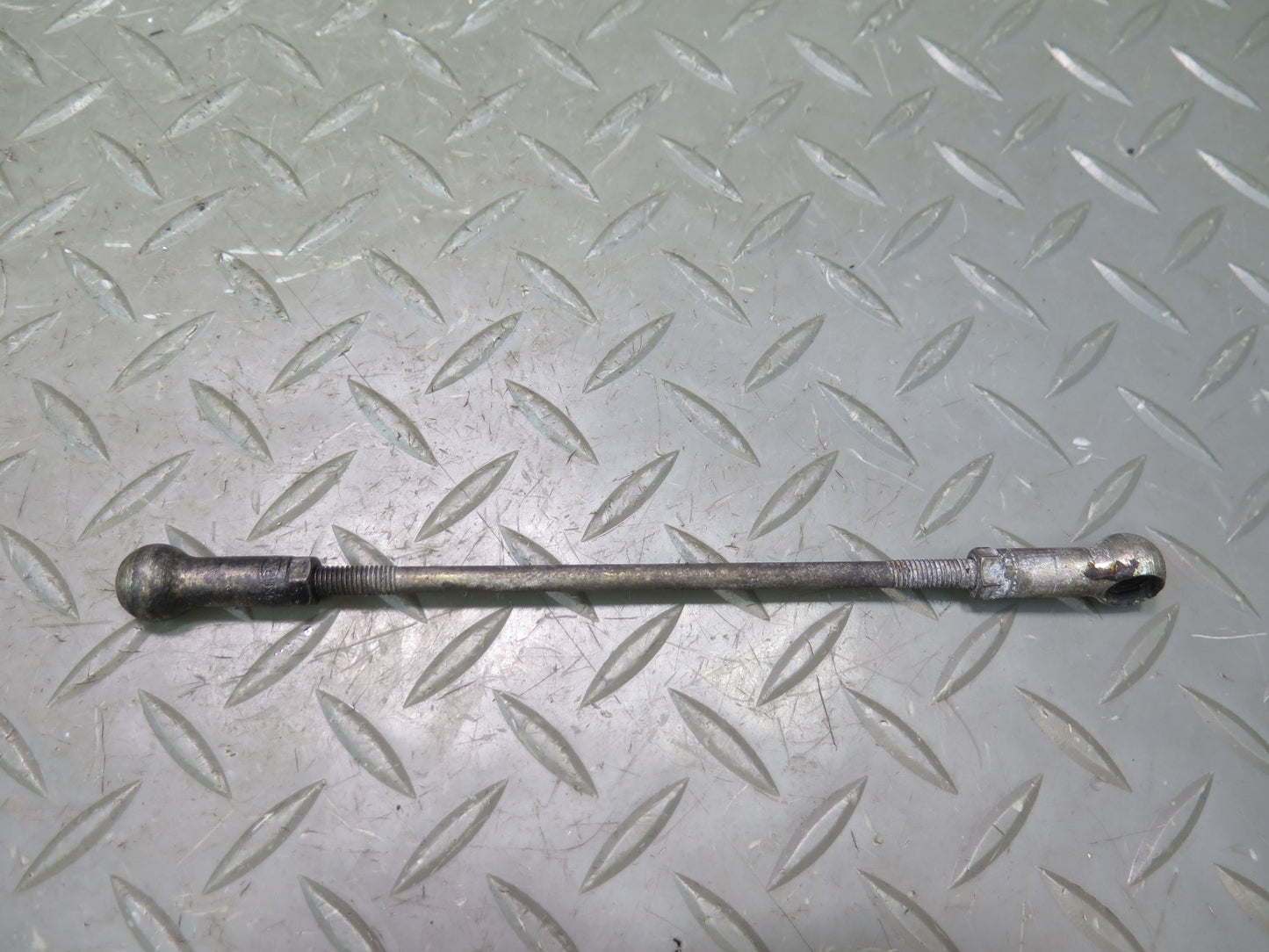 75-76 Mercedes W115 300D 3.0L 617.952 Set of 4 Diesel Engine Control Rod OEM