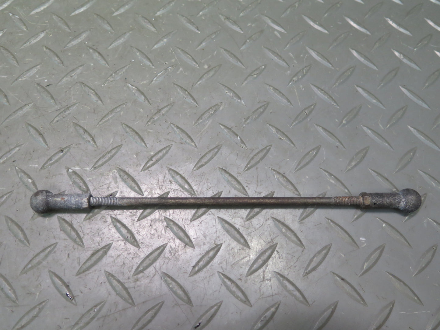 75-76 Mercedes W115 300D 3.0L 617.952 Set of 4 Diesel Engine Control Rod OEM