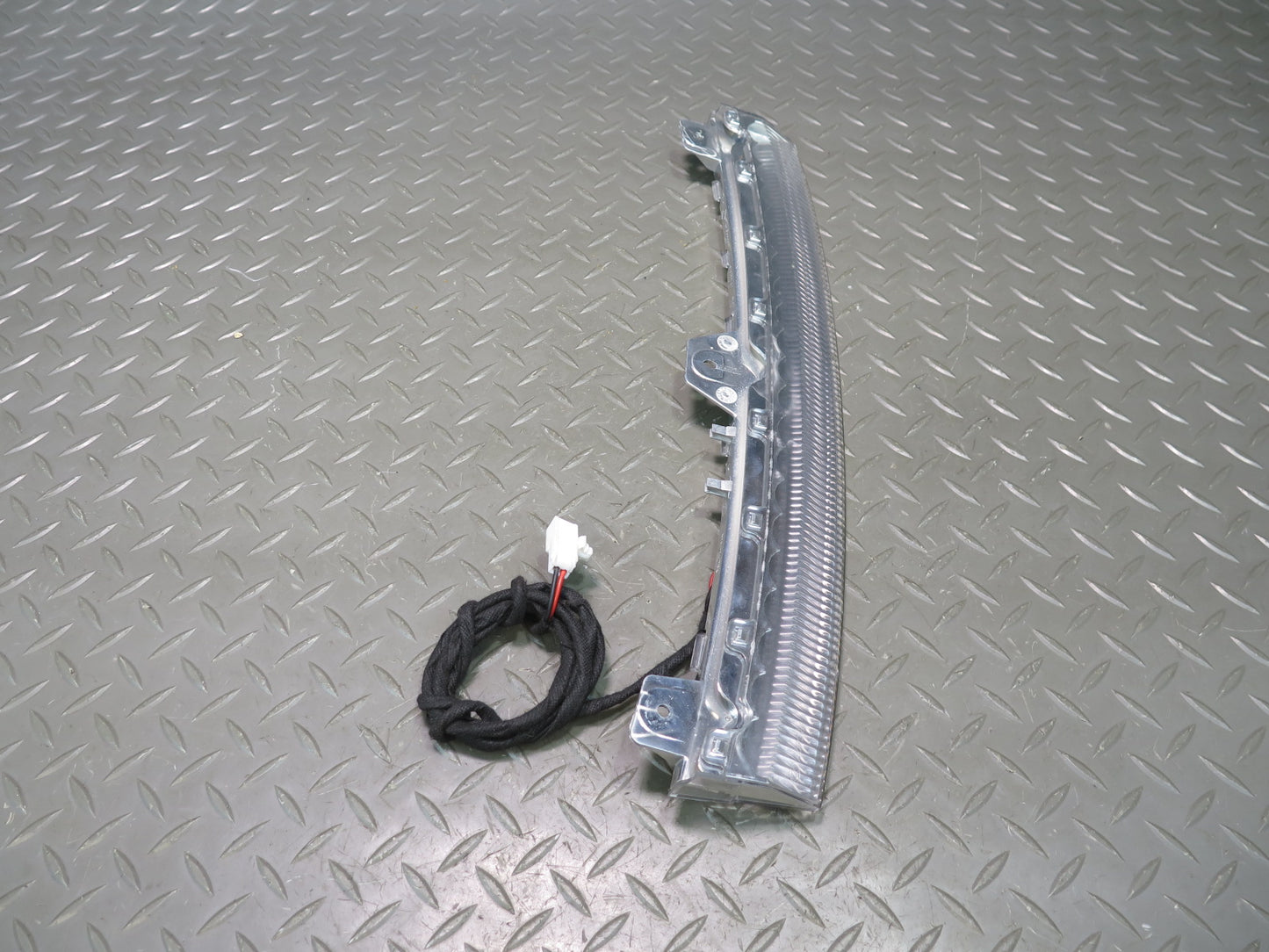 2014-2017 Maserati Ghibli M157 Rear Center Third 3RD Stop Brake Light Lamp