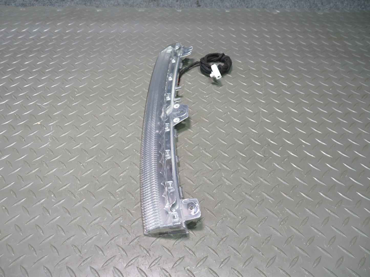 2014-2017 Maserati Ghibli M157 Rear Center Third 3RD Stop Brake Light Lamp